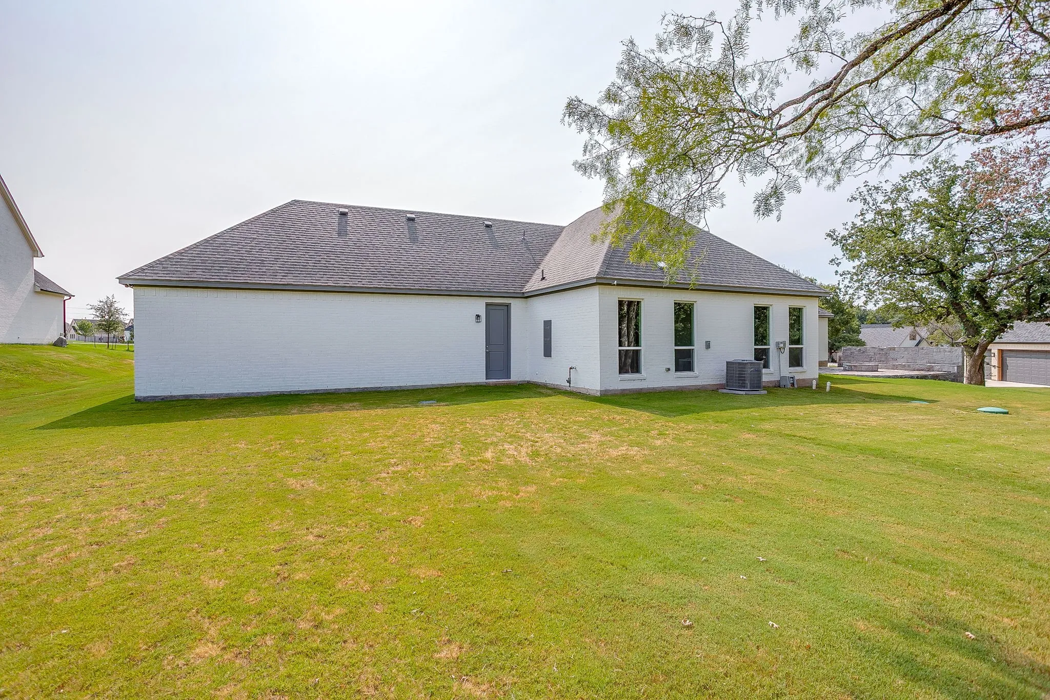 Single Family Residence For Sale in Tarrant County , 7755 Barber Ranch Road, Fort Worth, Texas 76126, 4 Bedrooms, 4 Bathrooms, 3 Garage spaces, 4,200 Sqft, built in 2023, Price $1,315,000, mls#21308510, Real Estate Agent in Fort Worth, Homes For Sale in Tarrant county, Homes For Sale in Fort Worth, Realtor in Fort Worth Texas, Real Estate Brokerage Independent Realty Texas, Luminita Cordes Realtor