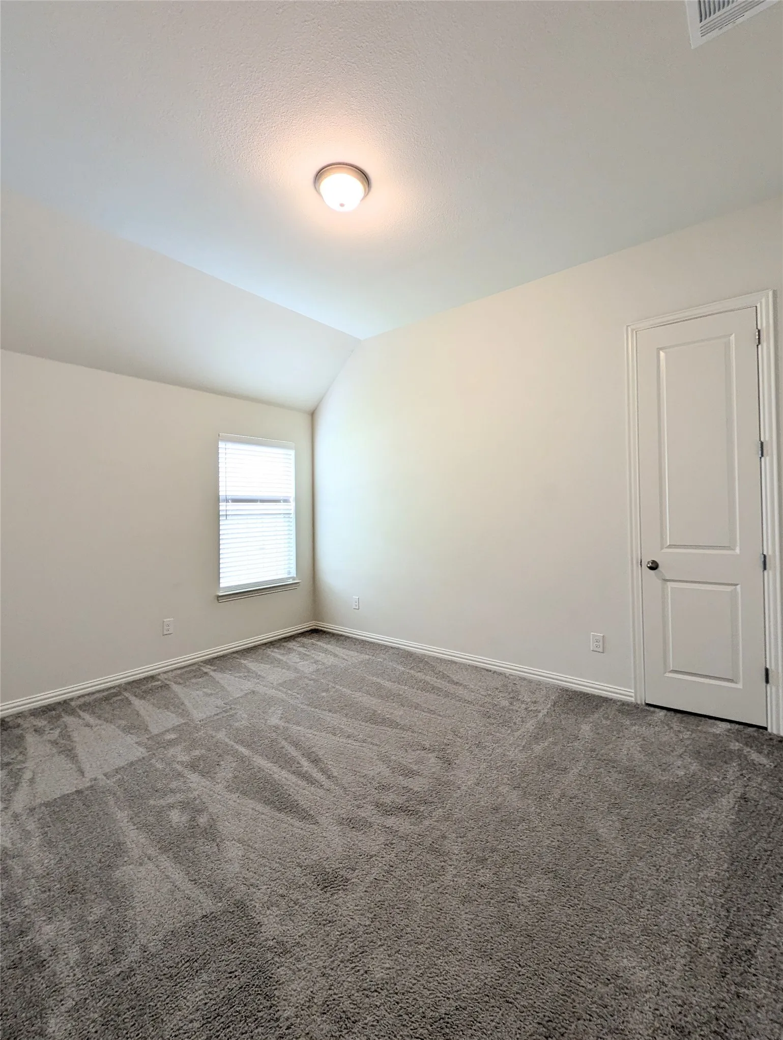 Single Family Residence For Sale in Ellis County , 3934 Timberview Street, Midlothian, Texas 76065, 5 Bedroom, 3 Bathroom, 2 Garage spaces, 2,151 Sqft, built in 2024, mls#21308350, Real Estate Agent in Midlothian, Homes For Sale in Ellis county, Homes For Sale in Midlothian, Realtor in Midlothian Texas, Real Estate Brokerage Independent Realty Texas, Luminita Cordes Realtor