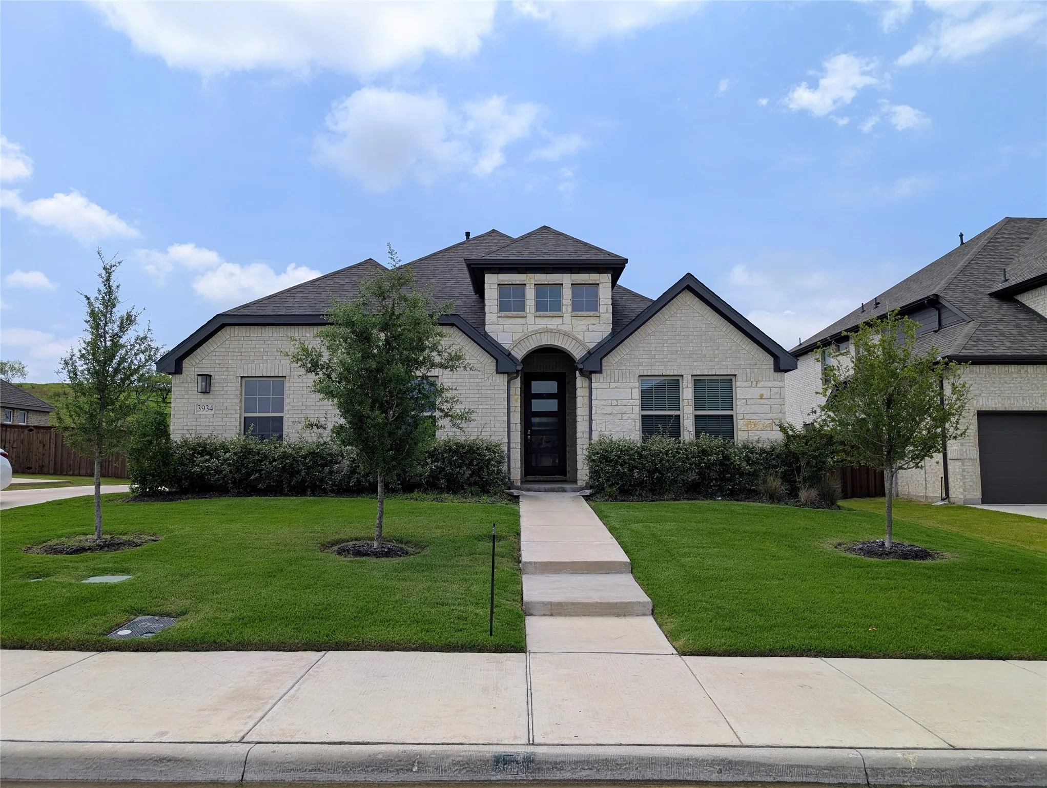 Single Family Residence For Sale in Ellis County , 3934 Timberview Street, Midlothian, Texas 76065, 5 Bedroom, 3 Bathroom, 2 Garage spaces, 2,151 Sqft, built in 2024, mls#21308350, Real Estate Agent in Midlothian, Homes For Sale in Ellis county, Homes For Sale in Midlothian, Realtor in Midlothian Texas, Real Estate Brokerage Independent Realty Texas, Luminita Cordes Realtor