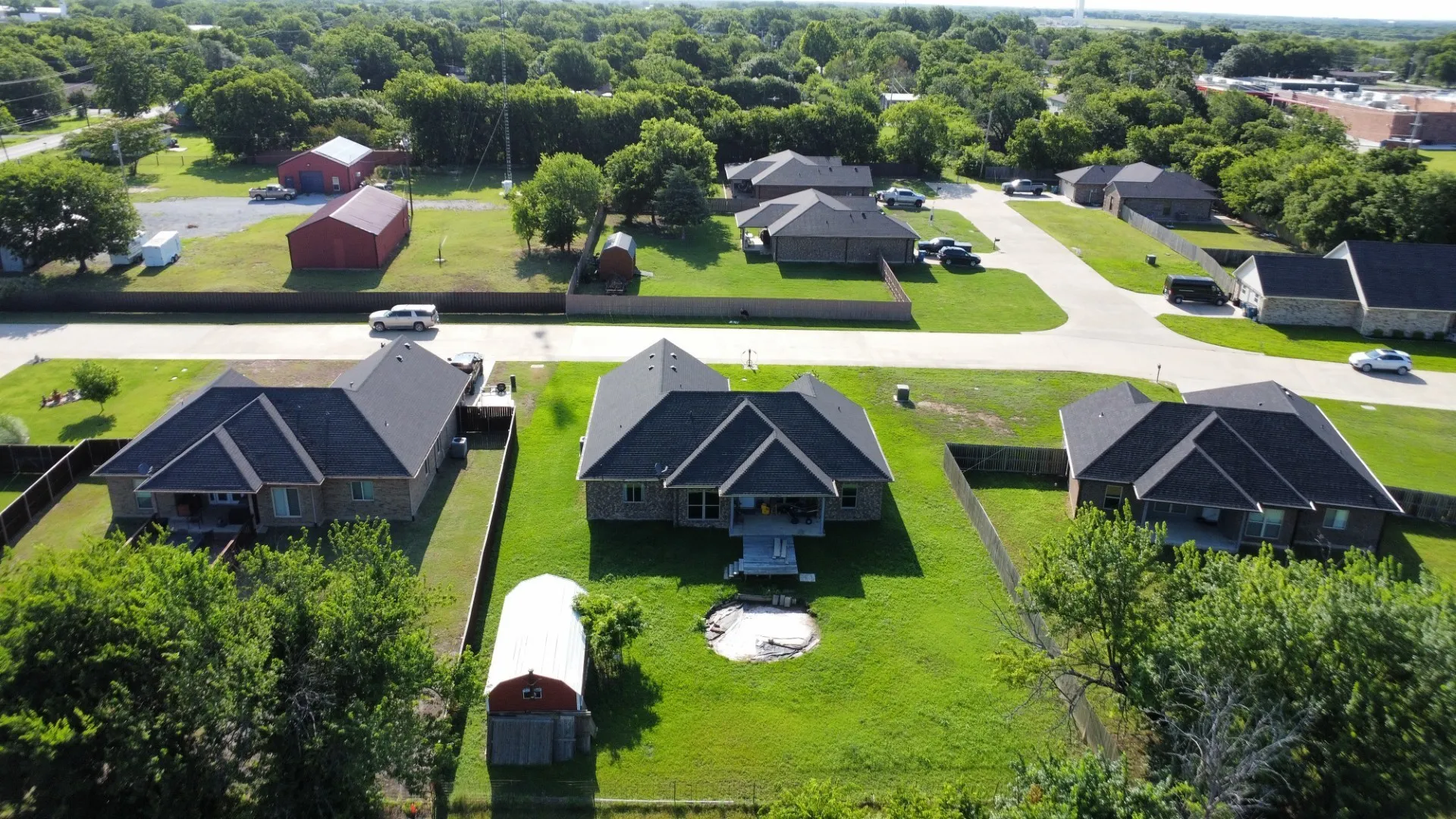 Single Family Residence For Sale in Fannin County , 107 Indian Creek, Trenton, Texas 75490, 3 Bedroom, 2 Bathroom, 2 Garage spaces, 1,621 Sqft, built in 2019, mls#21308009, Real Estate Agent in Trenton, Homes For Sale in Fannin county, Homes For Sale in Trenton, Realtor in Trenton Texas, Real Estate Brokerage Independent Realty Texas, Luminita Cordes Realtor