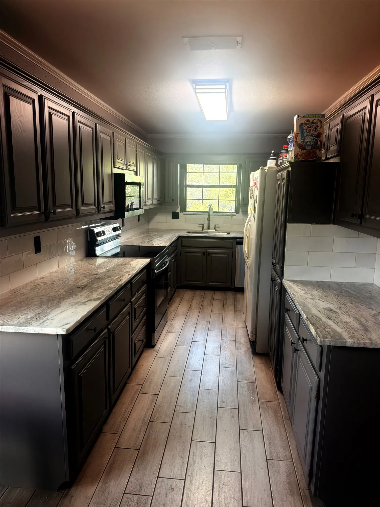Single Family Residence For Sale in Hopkins County , 1804 Greenridge Court, Sulphur Springs, Texas 75482, 4 Bedroom, 2 Bathroom, 2 Garage spaces, 2,023 Sqft, built in 1987, mls#21308430, Real Estate Agent in Sulphur Springs, Homes For Sale in Hopkins county, Homes For Sale in Sulphur Springs, Realtor in Sulphur Springs Texas, Real Estate Brokerage Independent Realty Texas, Luminita Cordes Realtor