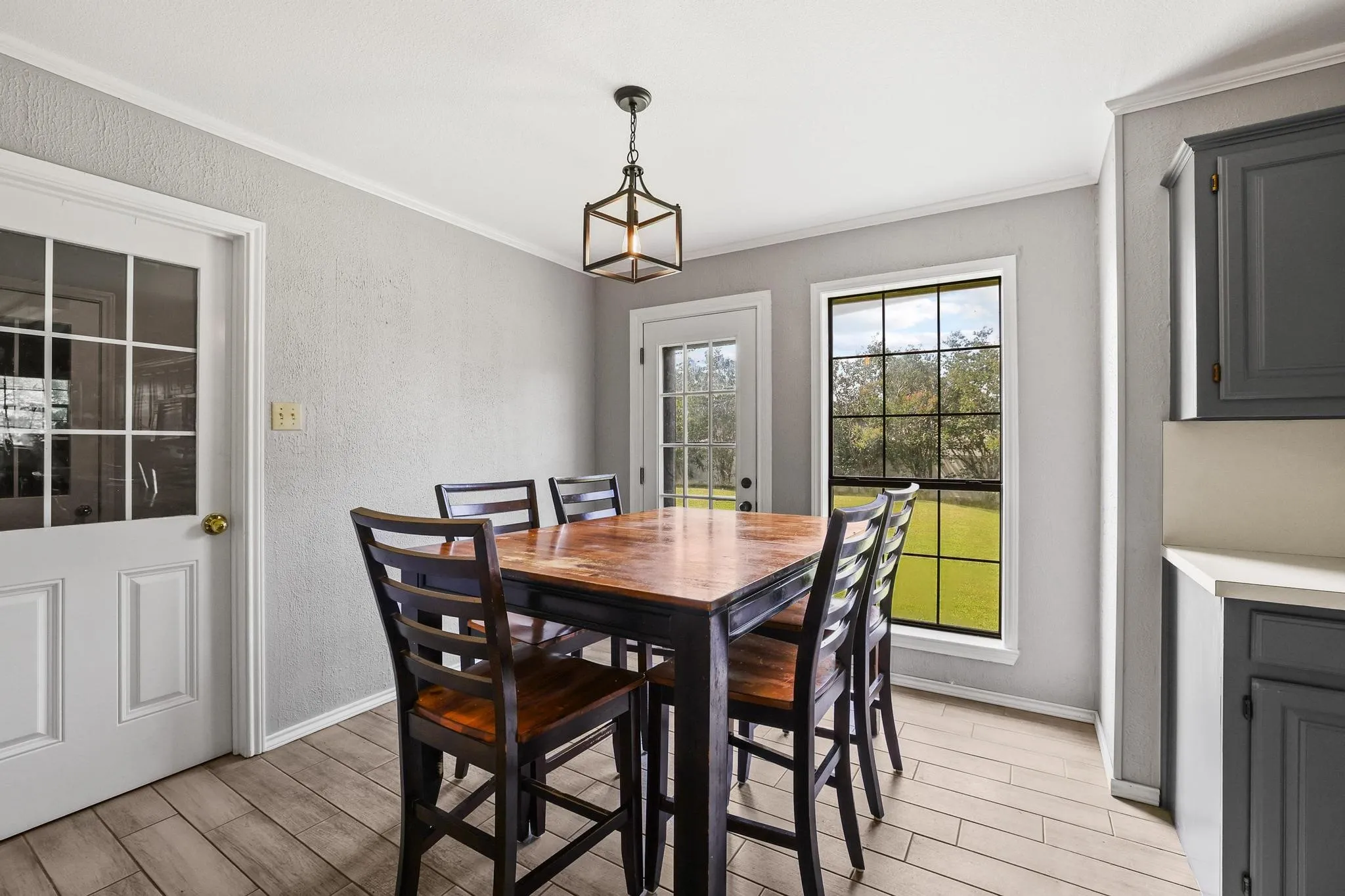 Single Family Residence For Sale in Hopkins County , 1804 Greenridge Court, Sulphur Springs, Texas 75482, 4 Bedroom, 2 Bathroom, 2 Garage spaces, 2,023 Sqft, built in 1987, mls#21308430, Real Estate Agent in Sulphur Springs, Homes For Sale in Hopkins county, Homes For Sale in Sulphur Springs, Realtor in Sulphur Springs Texas, Real Estate Brokerage Independent Realty Texas, Luminita Cordes Realtor