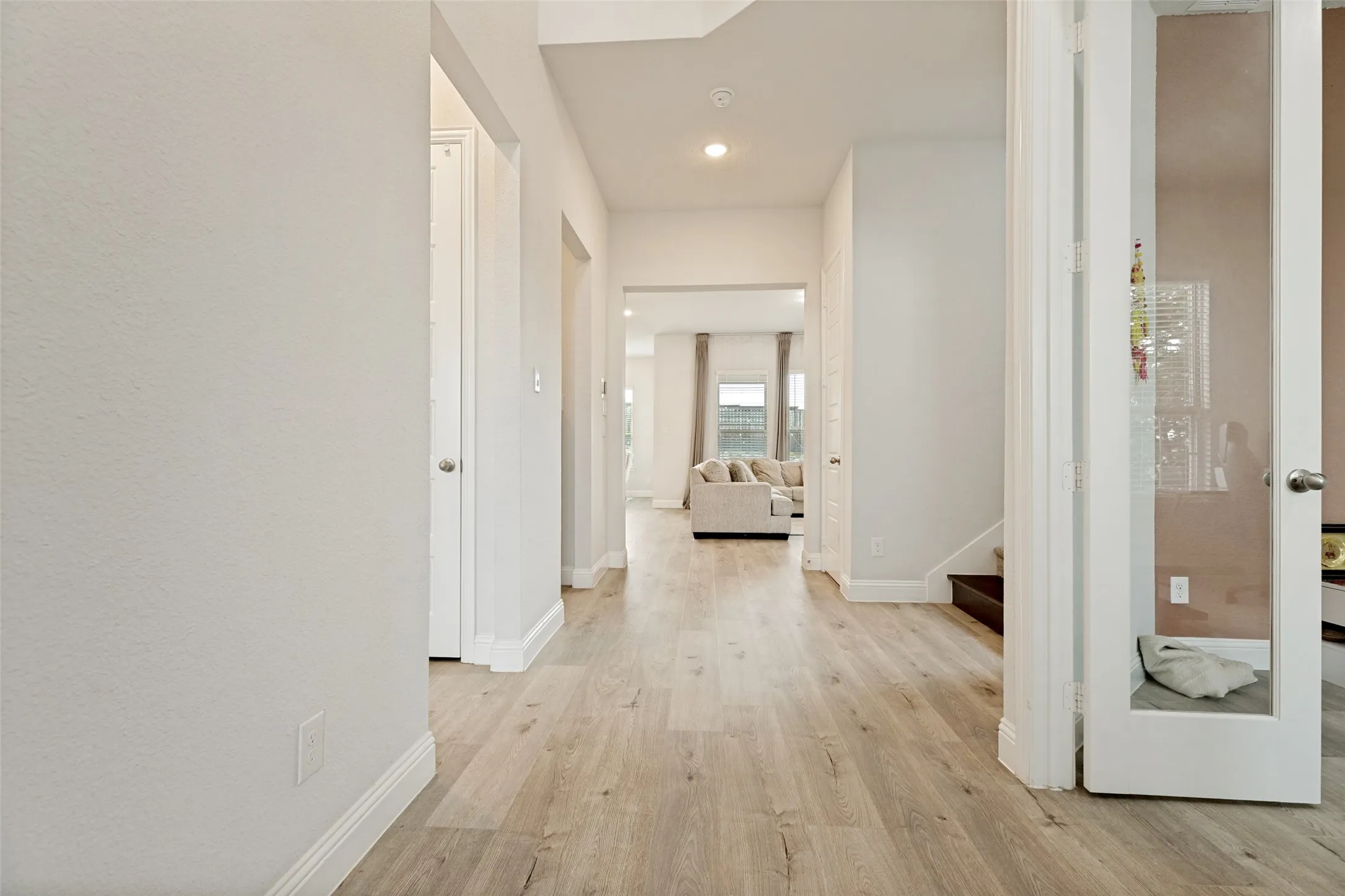 Single Family Residence For Sale in Collin County , 16931 Maple Bend Drive, Frisco, Texas 75035, 4 Bedroom, 3 Bathroom, 2 Garage spaces, 3,192 Sqft, built in 2022, mls#21303772, Real Estate Agent in Frisco, Homes For Sale in Collin county, Homes For Sale in Frisco, Realtor in Frisco Texas, Real Estate Brokerage Independent Realty Texas, Luminita Cordes Realtor