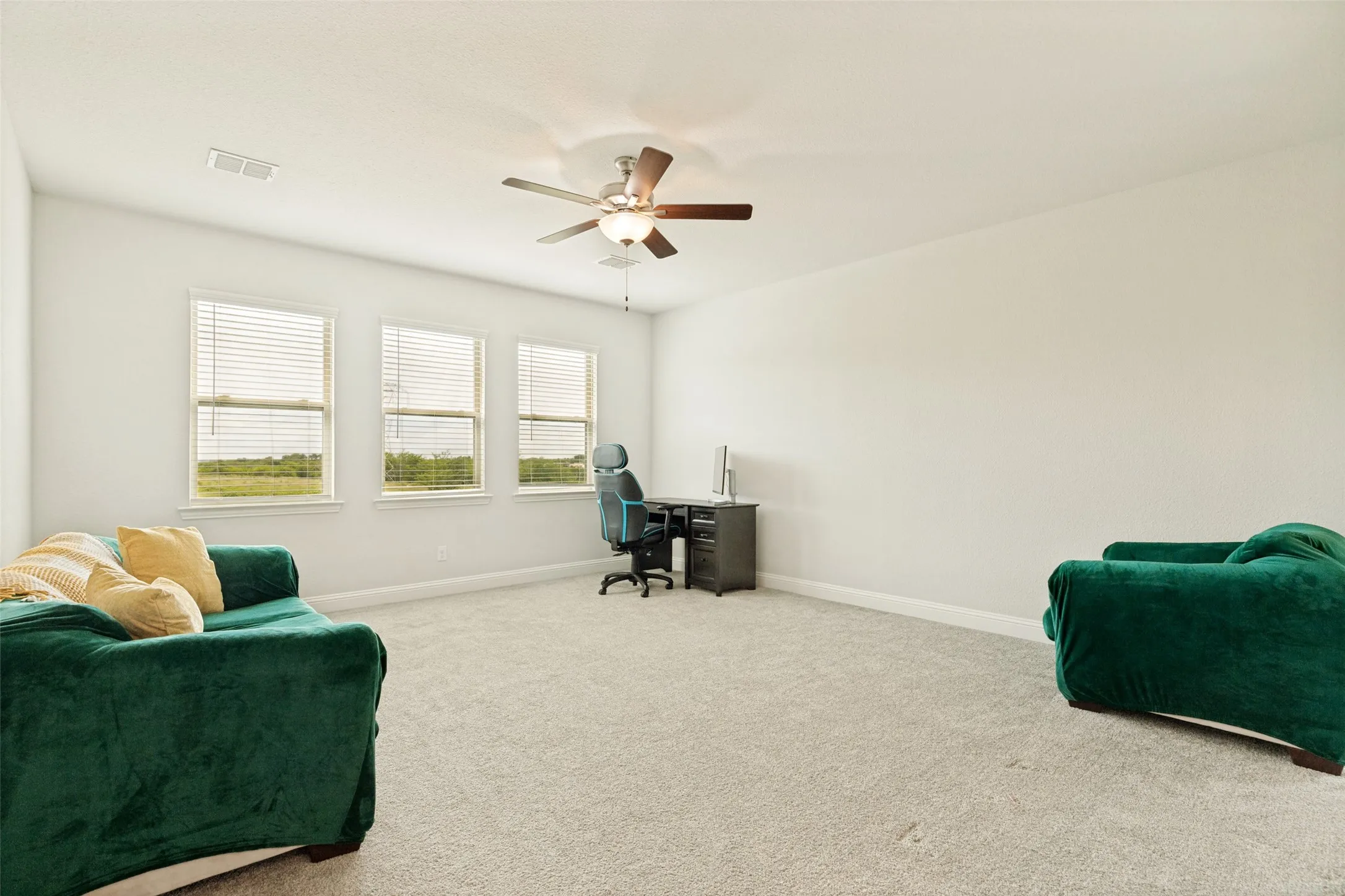 Single Family Residence For Sale in Collin County , 16931 Maple Bend Drive, Frisco, Texas 75035, 4 Bedroom, 3 Bathroom, 2 Garage spaces, 3,192 Sqft, built in 2022, mls#21303772, Real Estate Agent in Frisco, Homes For Sale in Collin county, Homes For Sale in Frisco, Realtor in Frisco Texas, Real Estate Brokerage Independent Realty Texas, Luminita Cordes Realtor