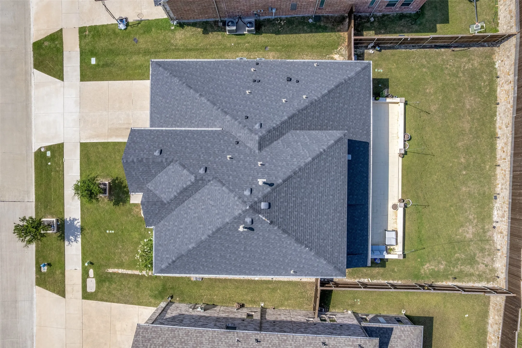 Single Family Residence For Sale in Collin County , 16931 Maple Bend Drive, Frisco, Texas 75035, 4 Bedroom, 3 Bathroom, 2 Garage spaces, 3,192 Sqft, built in 2022, mls#21303772, Real Estate Agent in Frisco, Homes For Sale in Collin county, Homes For Sale in Frisco, Realtor in Frisco Texas, Real Estate Brokerage Independent Realty Texas, Luminita Cordes Realtor