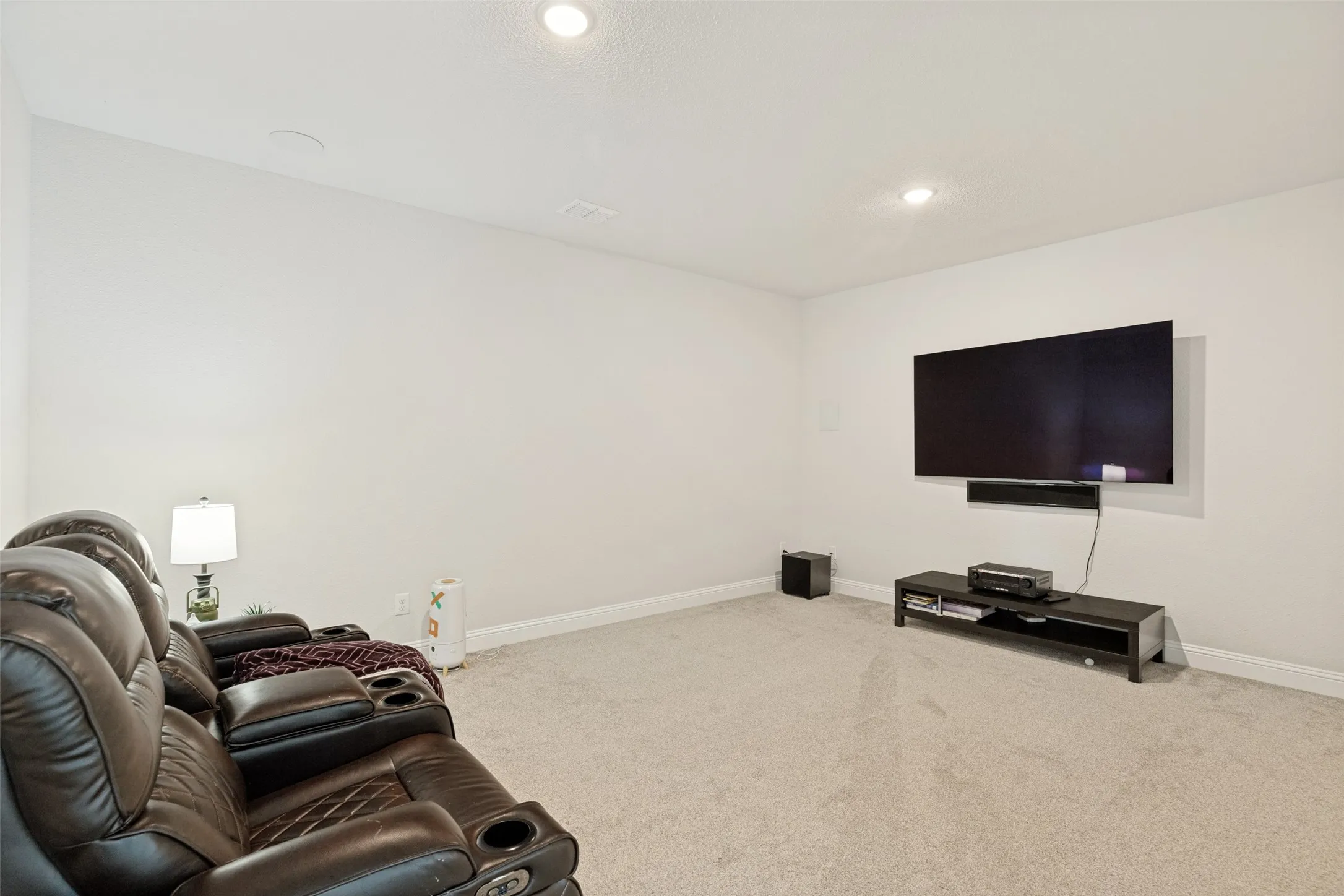 Single Family Residence For Sale in Collin County , 16931 Maple Bend Drive, Frisco, Texas 75035, 4 Bedroom, 3 Bathroom, 2 Garage spaces, 3,192 Sqft, built in 2022, mls#21303772, Real Estate Agent in Frisco, Homes For Sale in Collin county, Homes For Sale in Frisco, Realtor in Frisco Texas, Real Estate Brokerage Independent Realty Texas, Luminita Cordes Realtor