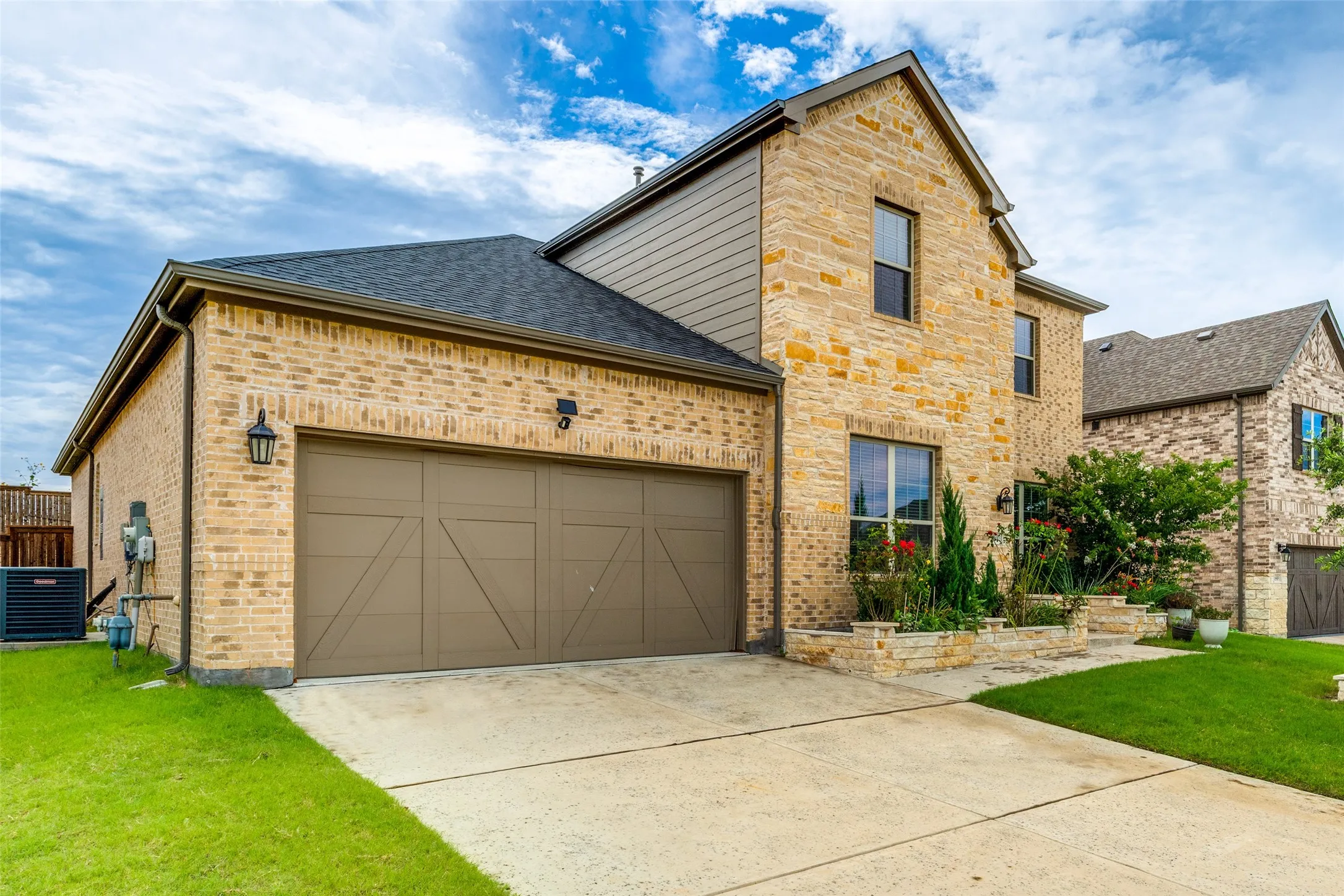 Single Family Residence For Sale in Collin County , 16931 Maple Bend Drive, Frisco, Texas 75035, 4 Bedroom, 3 Bathroom, 2 Garage spaces, 3,192 Sqft, built in 2022, mls#21303772, Real Estate Agent in Frisco, Homes For Sale in Collin county, Homes For Sale in Frisco, Realtor in Frisco Texas, Real Estate Brokerage Independent Realty Texas, Luminita Cordes Realtor