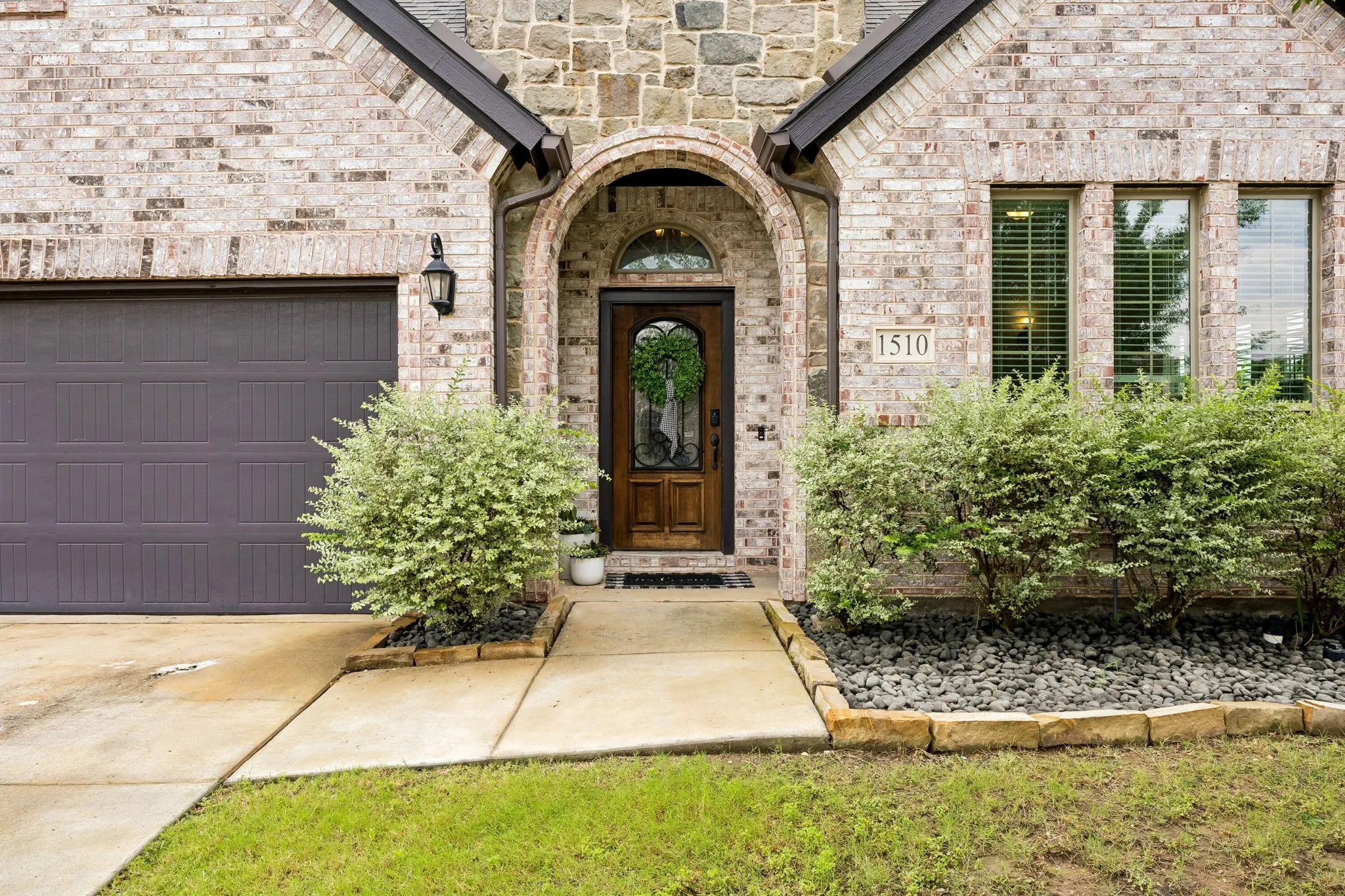 Single Family Residence For Sale in Collin County , 1510 Laurence Lane, Princeton, Texas 75407, 4 Bedroom, 3 Bathroom, 2 Garage spaces, 2,540 Sqft, built in 2021, mls#21306142, Real Estate Agent in Princeton, Homes For Sale in Collin county, Homes For Sale in Princeton, Realtor in Princeton Texas, Real Estate Brokerage Independent Realty Texas, Luminita Cordes Realtor
