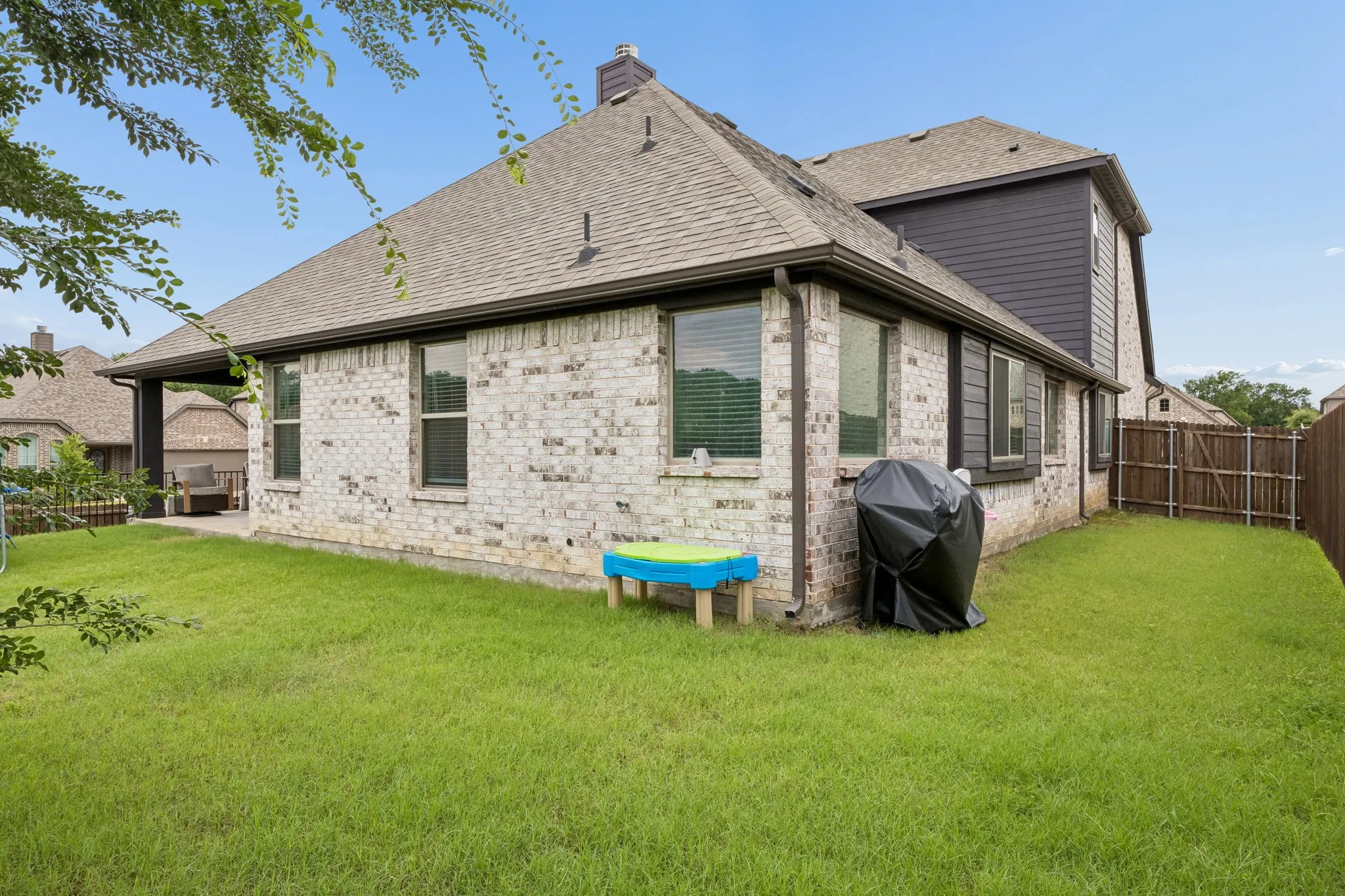 Single Family Residence For Sale in Collin County , 1510 Laurence Lane, Princeton, Texas 75407, 4 Bedroom, 3 Bathroom, 2 Garage spaces, 2,540 Sqft, built in 2021, mls#21306142, Real Estate Agent in Princeton, Homes For Sale in Collin county, Homes For Sale in Princeton, Realtor in Princeton Texas, Real Estate Brokerage Independent Realty Texas, Luminita Cordes Realtor