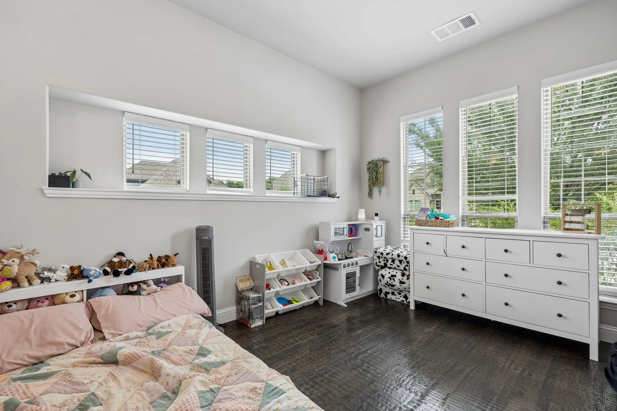 Single Family Residence For Sale in Collin County , 1510 Laurence Lane, Princeton, Texas 75407, 4 Bedroom, 3 Bathroom, 2 Garage spaces, 2,540 Sqft, built in 2021, mls#21306142, Real Estate Agent in Princeton, Homes For Sale in Collin county, Homes For Sale in Princeton, Realtor in Princeton Texas, Real Estate Brokerage Independent Realty Texas, Luminita Cordes Realtor