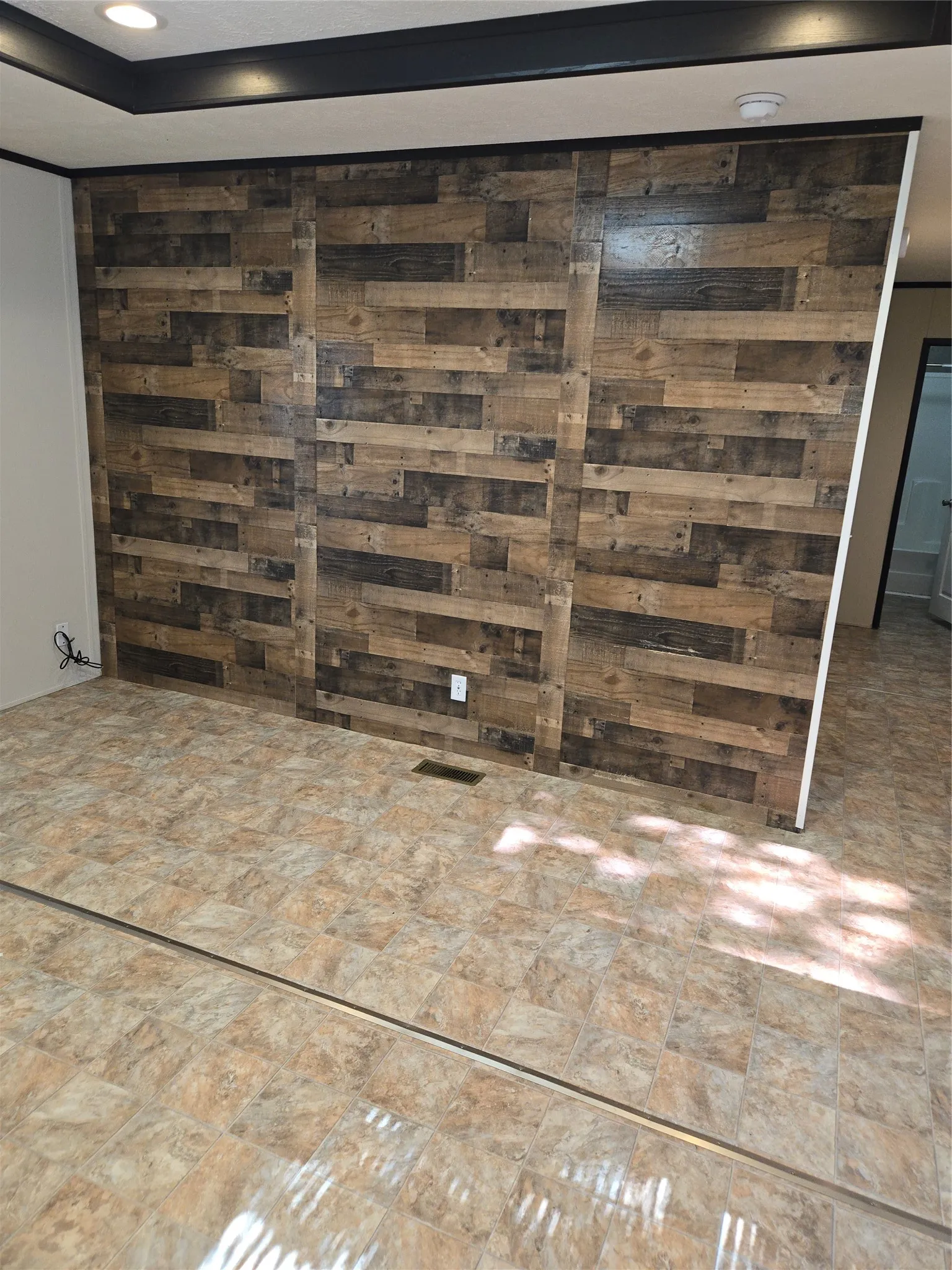Manufactured Home For Rent in Johnson County , 3901 County Road 317 #35, Cleburne, Texas 76031, 3 Bedroom, 2 Bathroom, Garage spaces, 960 Sqft, built in 2017, Price $1,500, mls#21308537, Real Estate Agent in Cleburne, Homes For Rent in Johnson county, Homes For Rent in Cleburne, Realtor in Cleburne Texas, Real Estate Brokerage Independent Realty Texas, Luminita Cordes Realtor