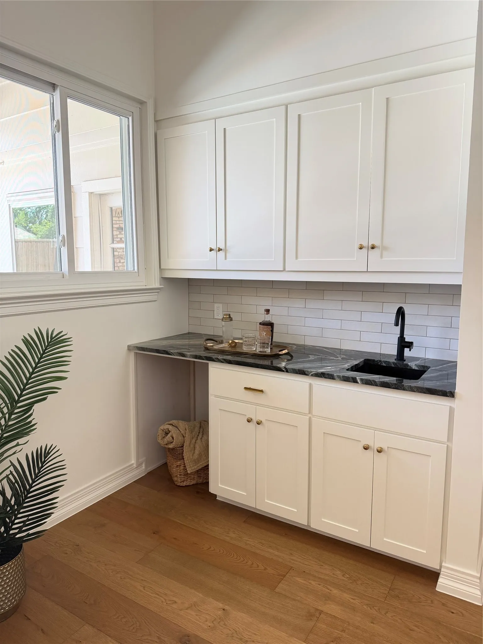 Single Family Residence For Sale in Collin County , 17819 Lost View Road, Dallas, Texas 75252, 5 Bedroom, 5 Bathroom, 3 Garage spaces, 4,049 Sqft, built in 1983, mls#21308249, Real Estate Agent in Dallas, Homes For Sale in Collin county, Homes For Sale in Dallas, Realtor in Dallas Texas, Real Estate Brokerage Independent Realty Texas, Luminita Cordes Realtor