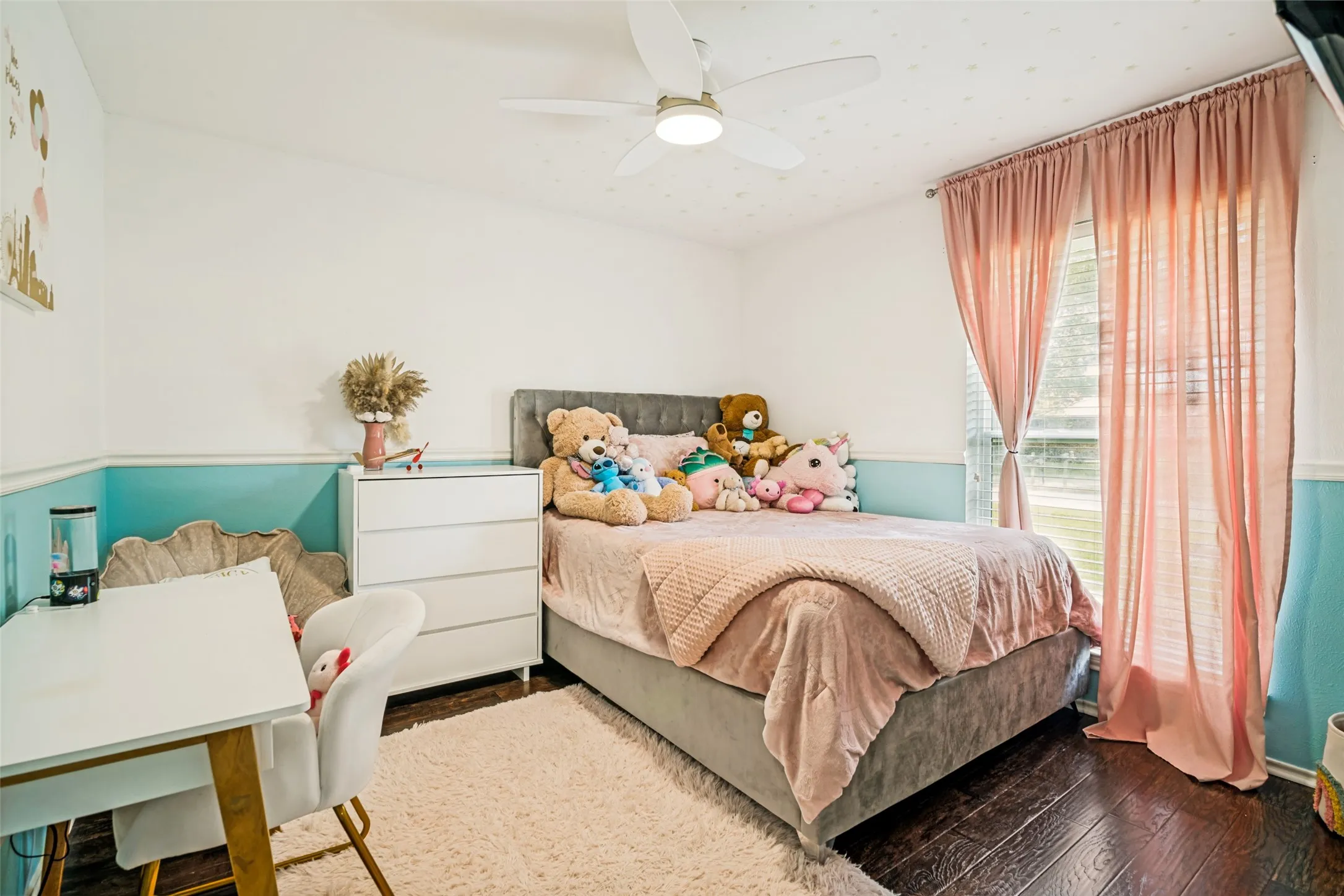 Single Family Residence For Sale in Dallas County , 3701 Christopher Drive, Rowlett, Texas 75088, 3 Bedroom, 2 Bathroom, 2 Garage spaces, 1,700 Sqft, built in 1984, mls#21308244, Real Estate Agent in Rowlett, Homes For Sale in Dallas county, Homes For Sale in Rowlett, Realtor in Rowlett Texas, Real Estate Brokerage Independent Realty Texas, Luminita Cordes Realtor