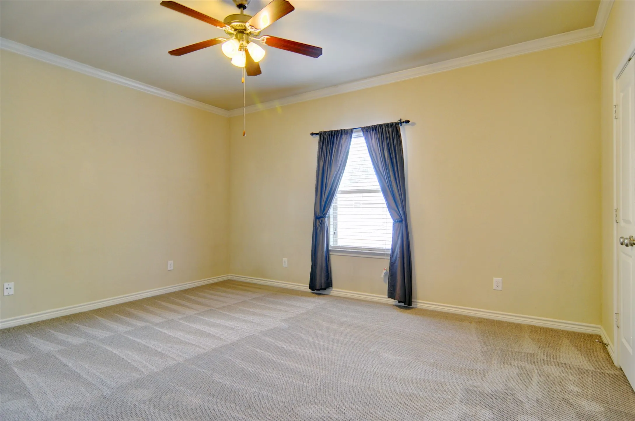 Duplex For Rent in Tarrant County , 3409 Hamilton Avenue, Fort Worth, Texas 76107, 3 Bedroom, 3 Bathroom, 2 Garage spaces, 1,903 Sqft, built in 2012, mls#21308554, Real Estate Agent in Fort Worth, Homes For Rent in Tarrant county, Homes For Rent in Fort Worth, Realtor in Fort Worth Texas, Real Estate Brokerage Independent Realty Texas, Luminita Cordes Realtor