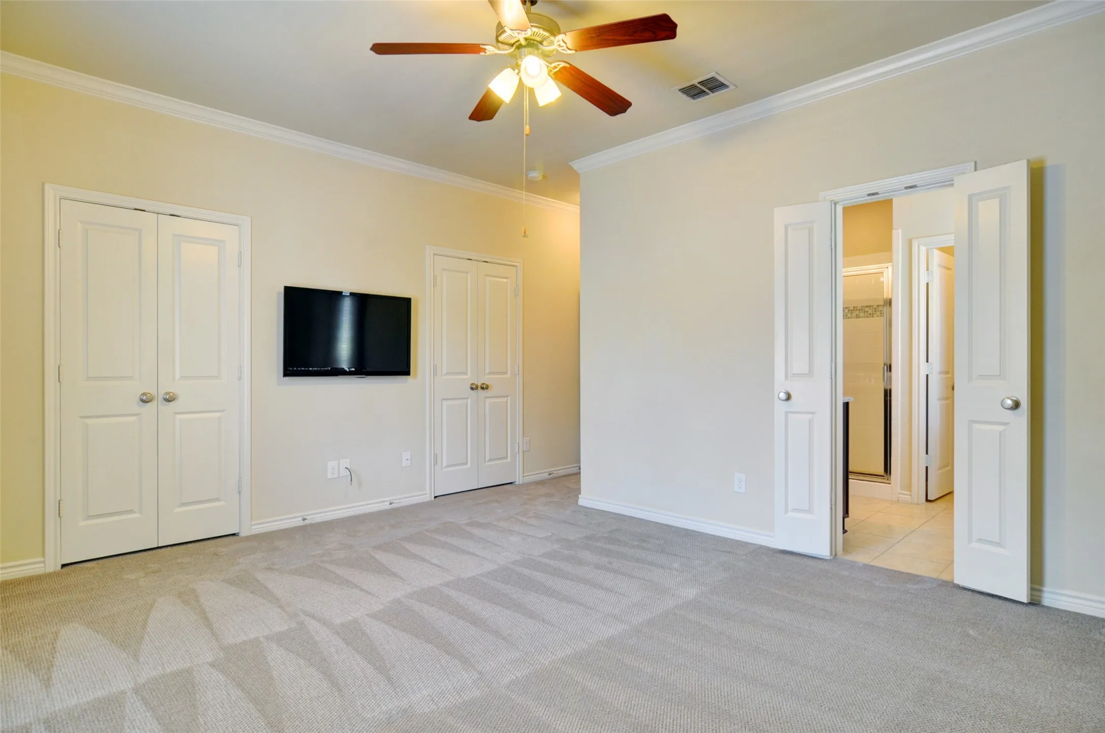 Duplex For Rent in Tarrant County , 3409 Hamilton Avenue, Fort Worth, Texas 76107, 3 Bedroom, 3 Bathroom, 2 Garage spaces, 1,903 Sqft, built in 2012, mls#21308554, Real Estate Agent in Fort Worth, Homes For Rent in Tarrant county, Homes For Rent in Fort Worth, Realtor in Fort Worth Texas, Real Estate Brokerage Independent Realty Texas, Luminita Cordes Realtor