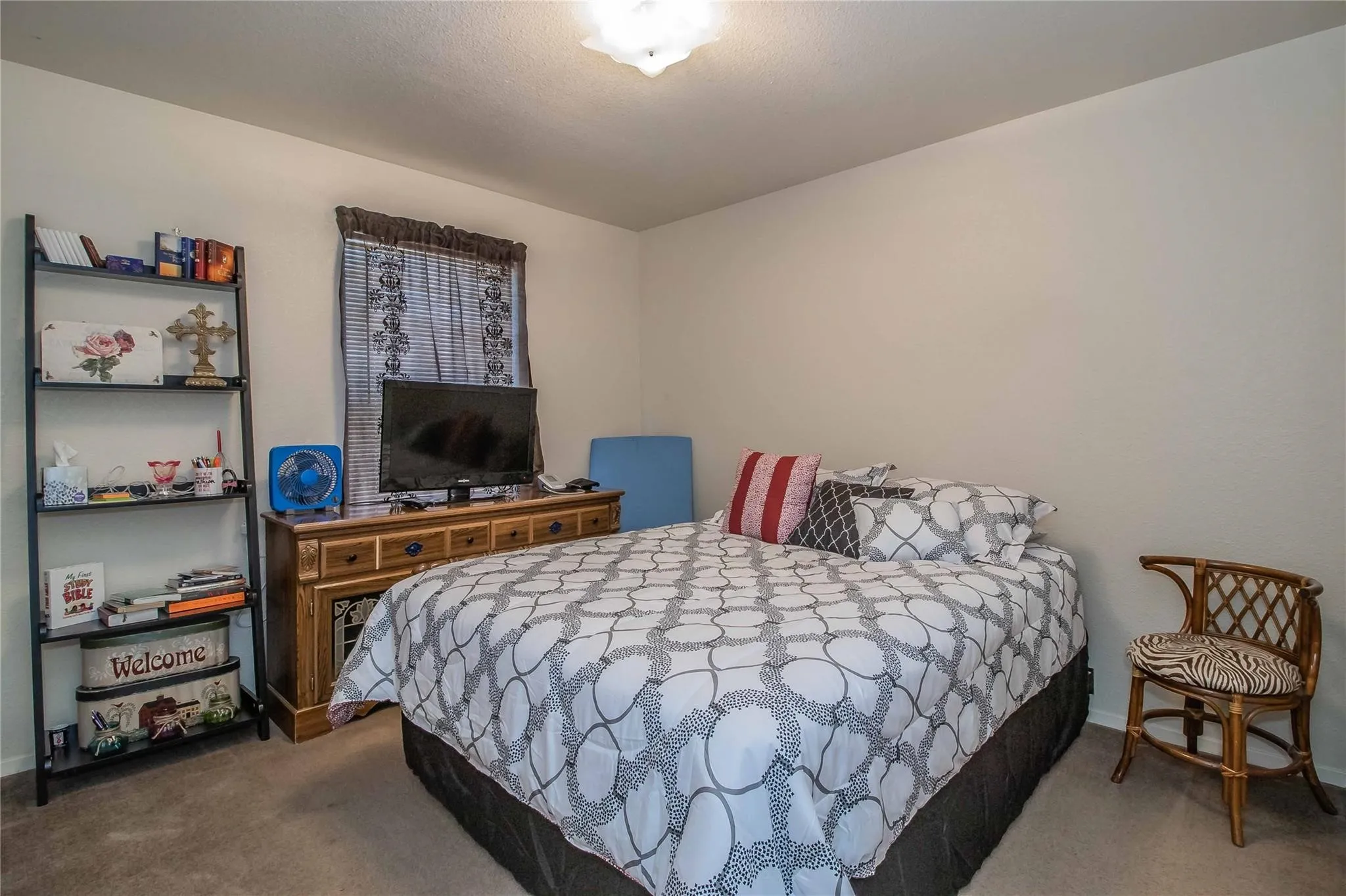 Quadruplex For Sale in Tarrant County , 121 Cambridge Drive, Saginaw, Texas 76179, 10 Bedroom, 8 Bathroom, Garage spaces, 0 Sqft, built in 2003, mls#21308572, Real Estate Agent in Saginaw, Homes For Sale in Tarrant county, Homes For Sale in Saginaw, Realtor in Saginaw Texas, Real Estate Brokerage Independent Realty Texas, Luminita Cordes Realtor