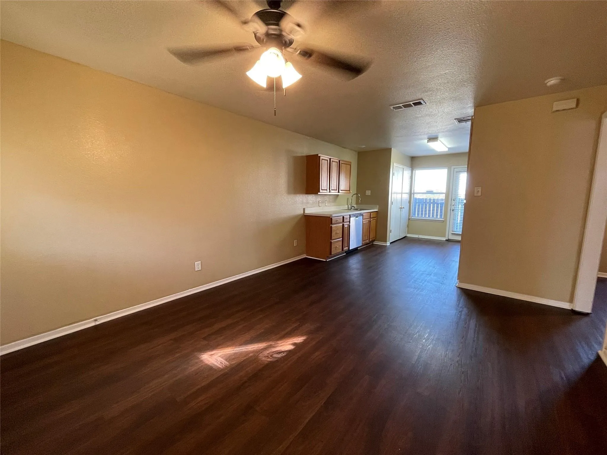 Quadruplex For Sale in Tarrant County , 121 Cambridge Drive, Saginaw, Texas 76179, 10 Bedroom, 8 Bathroom, Garage spaces, 0 Sqft, built in 2003, mls#21308572, Real Estate Agent in Saginaw, Homes For Sale in Tarrant county, Homes For Sale in Saginaw, Realtor in Saginaw Texas, Real Estate Brokerage Independent Realty Texas, Luminita Cordes Realtor