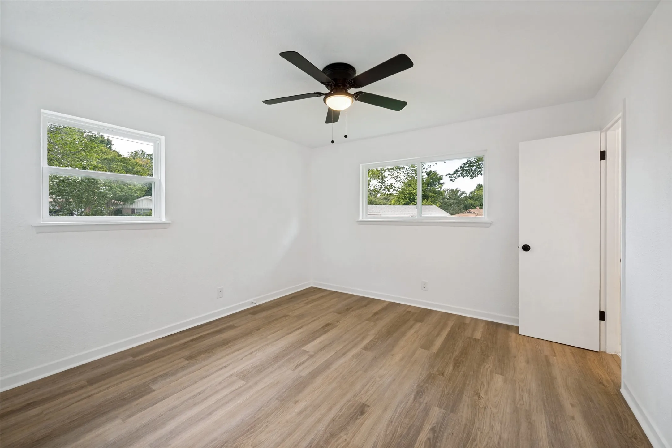 Single Family Residence For Sale in Tarrant County , 1112 Karla Drive, Hurst, Texas 76053, 3 Bedroom, 2 Bathroom, 2 Garage spaces, 1,778 Sqft, built in 1958, mls#21304610, Real Estate Agent in Hurst, Homes For Sale in Tarrant county, Homes For Sale in Hurst, Realtor in Hurst Texas, Real Estate Brokerage Independent Realty Texas, Luminita Cordes Realtor