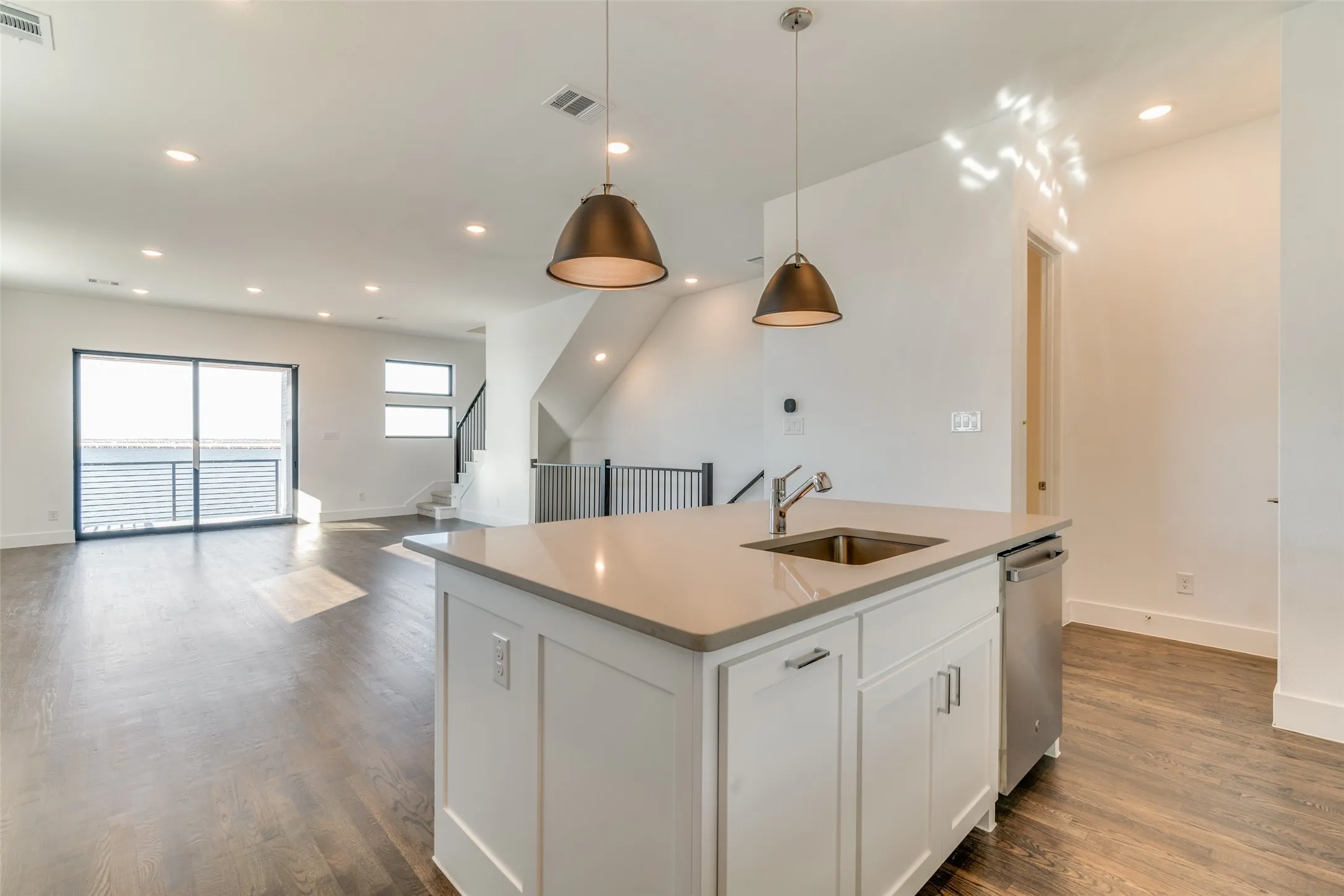 Single Family Residence For Rent in Dallas County , 800 War Admiral Drive, Rowlett, Texas 75088, 3 Bedroom, 4 Bathroom, 2 Garage spaces, 1,998 Sqft, built in 2024, mls#21308598, Real Estate Agent in Rowlett, Homes For Rent in Dallas county, Homes For Rent in Rowlett, Realtor in Rowlett Texas, Real Estate Brokerage Independent Realty Texas, Luminita Cordes Realtor
