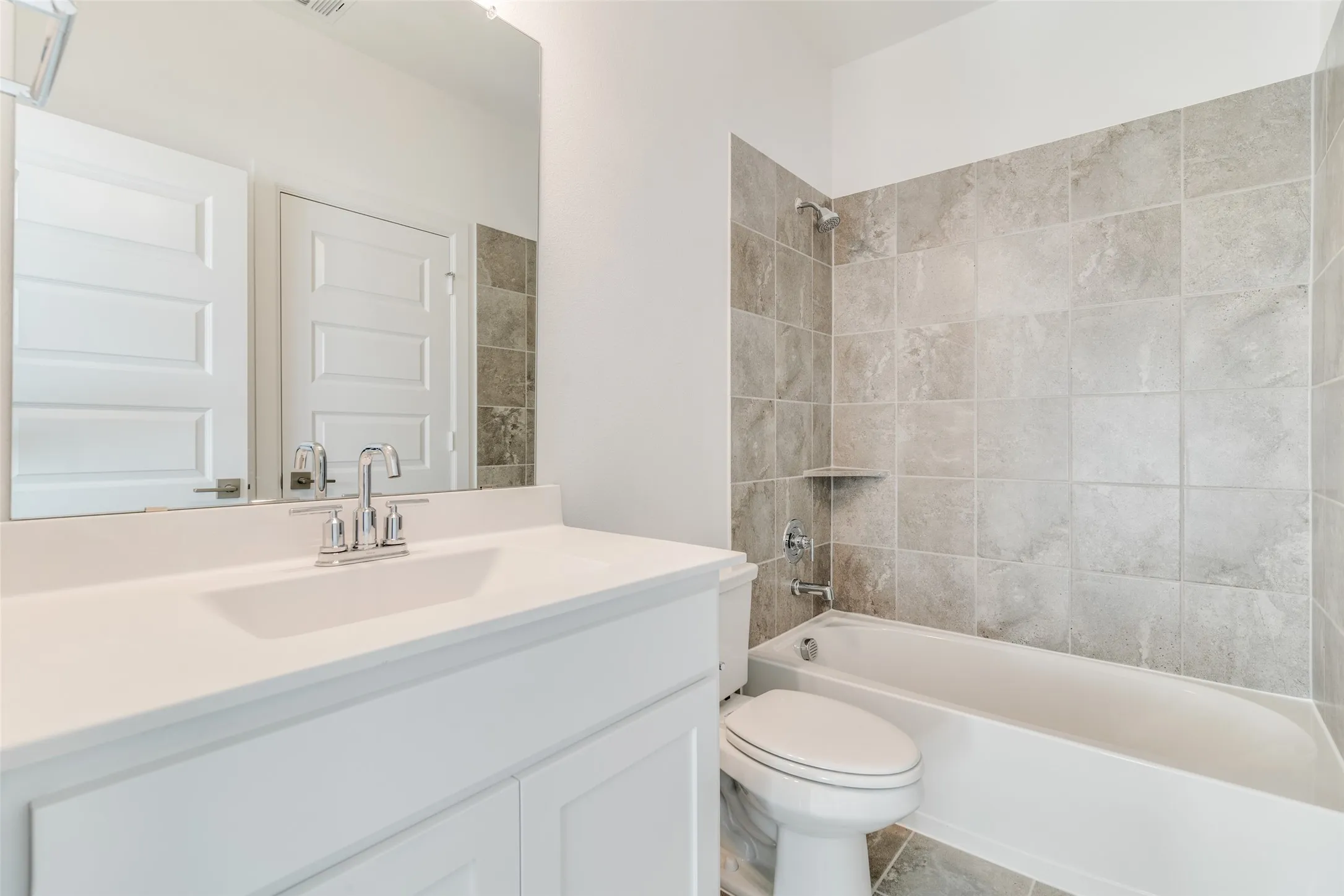 Single Family Residence For Rent in Dallas County , 800 War Admiral Drive, Rowlett, Texas 75088, 3 Bedroom, 4 Bathroom, 2 Garage spaces, 1,998 Sqft, built in 2024, mls#21308598, Real Estate Agent in Rowlett, Homes For Rent in Dallas county, Homes For Rent in Rowlett, Realtor in Rowlett Texas, Real Estate Brokerage Independent Realty Texas, Luminita Cordes Realtor
