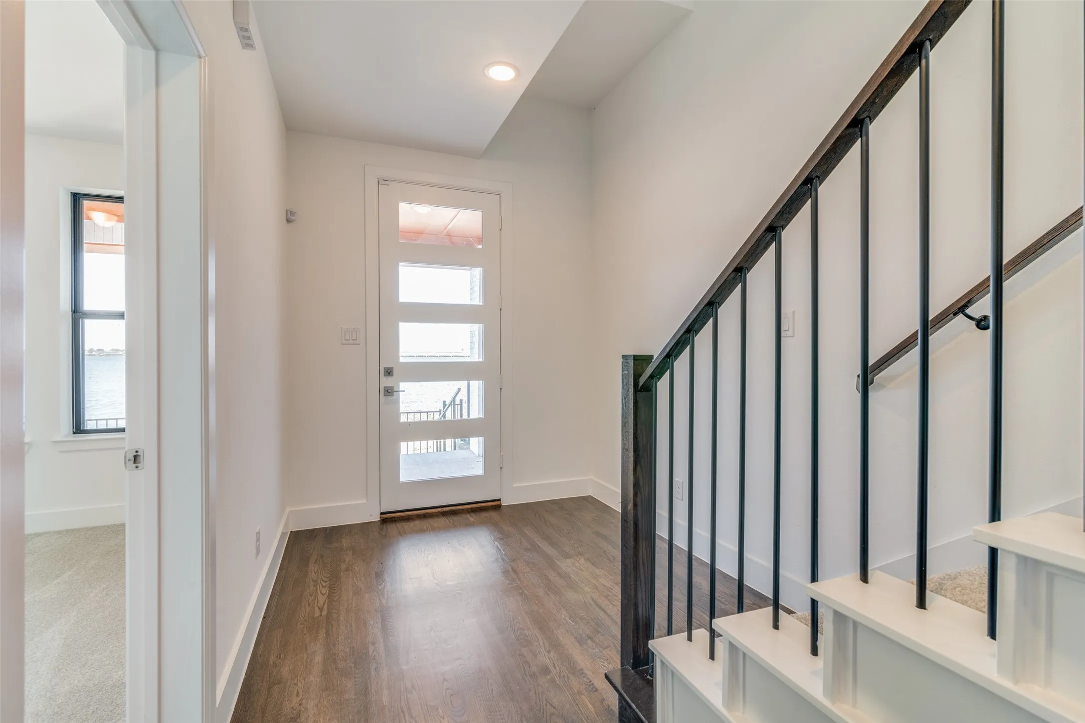 Single Family Residence For Rent in Dallas County , 800 War Admiral Drive, Rowlett, Texas 75088, 3 Bedroom, 4 Bathroom, 2 Garage spaces, 1,998 Sqft, built in 2024, mls#21308598, Real Estate Agent in Rowlett, Homes For Rent in Dallas county, Homes For Rent in Rowlett, Realtor in Rowlett Texas, Real Estate Brokerage Independent Realty Texas, Luminita Cordes Realtor