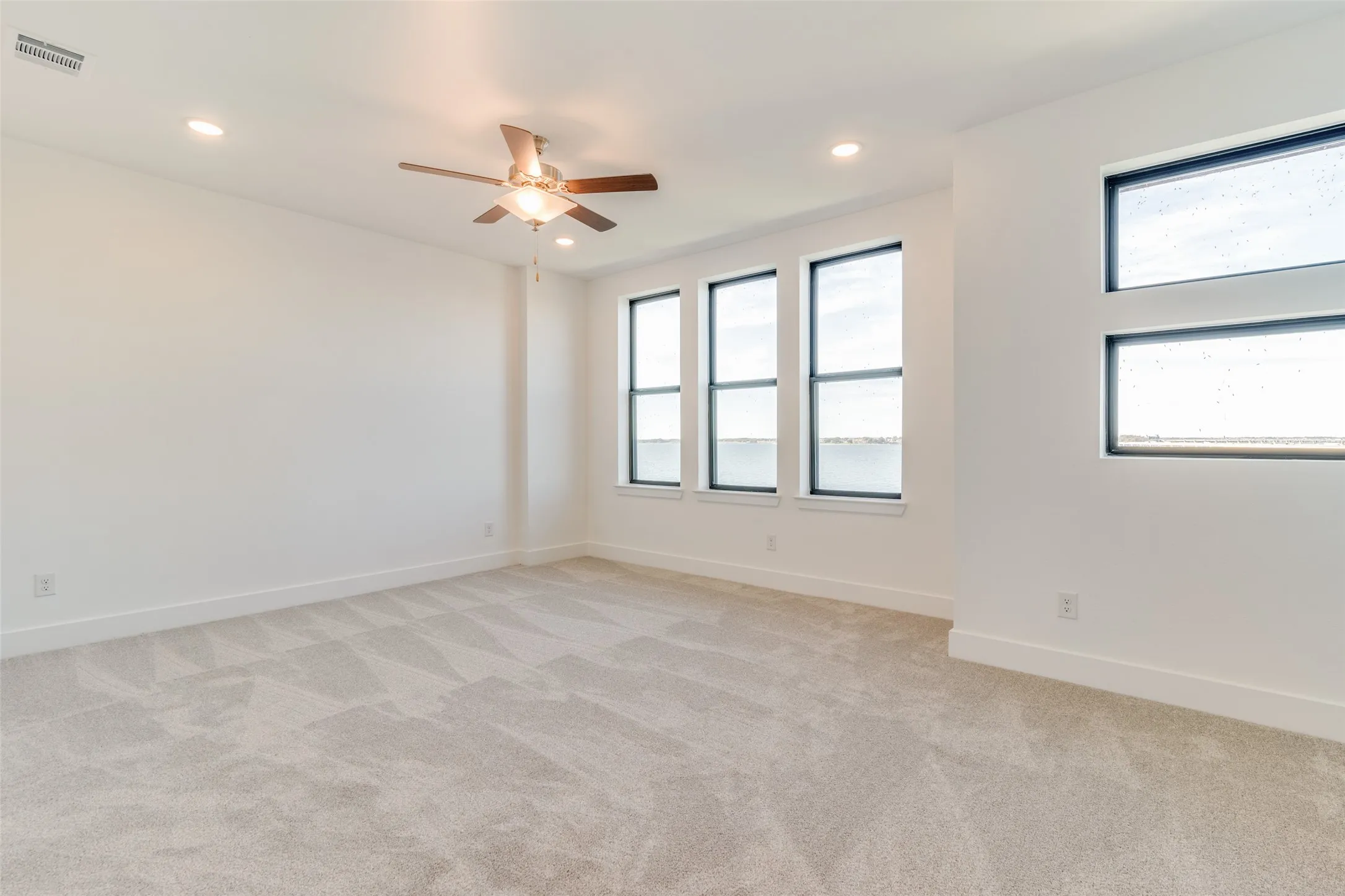 Single Family Residence For Rent in Dallas County , 800 War Admiral Drive, Rowlett, Texas 75088, 3 Bedroom, 4 Bathroom, 2 Garage spaces, 1,998 Sqft, built in 2024, mls#21308598, Real Estate Agent in Rowlett, Homes For Rent in Dallas county, Homes For Rent in Rowlett, Realtor in Rowlett Texas, Real Estate Brokerage Independent Realty Texas, Luminita Cordes Realtor
