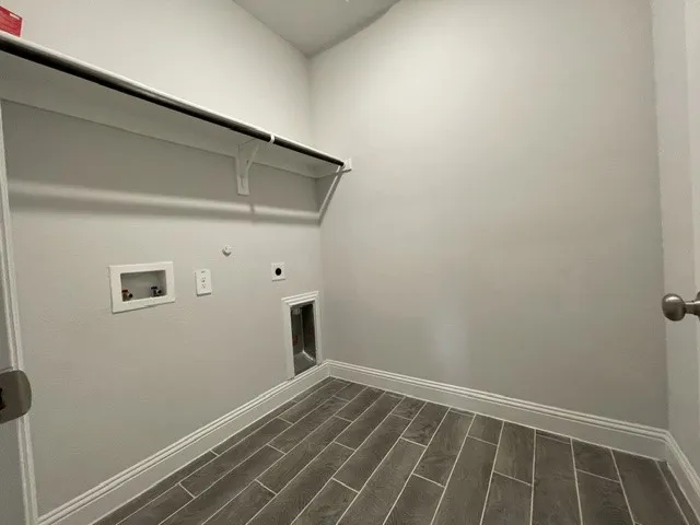 Single Family Residence For Sale in Kaufman County , 1071 Norias Drive, Forney, Texas 75126, 5 Bedroom, 3 Bathroom, 2 Garage spaces, 2,465 Sqft, built in 2022, mls#21299764, Real Estate Agent in Forney, Homes For Sale in Kaufman county, Homes For Sale in Forney, Realtor in Forney Texas, Real Estate Brokerage Independent Realty Texas, Luminita Cordes Realtor