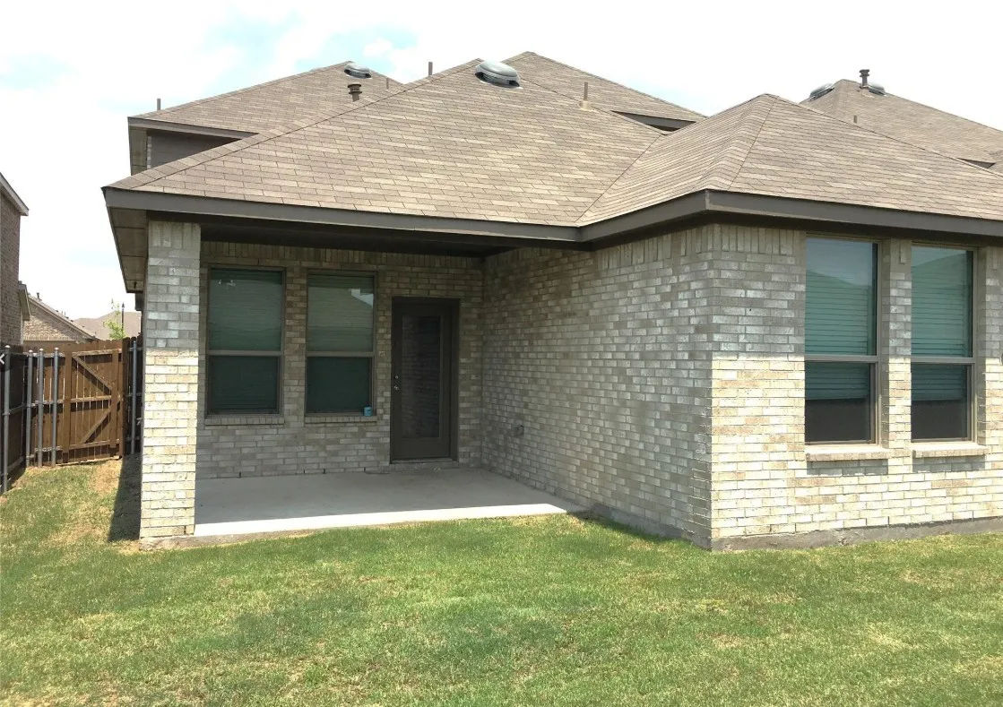 Single Family Residence For Sale in Kaufman County , 1071 Norias Drive, Forney, Texas 75126, 5 Bedroom, 3 Bathroom, 2 Garage spaces, 2,465 Sqft, built in 2022, mls#21299764, Real Estate Agent in Forney, Homes For Sale in Kaufman county, Homes For Sale in Forney, Realtor in Forney Texas, Real Estate Brokerage Independent Realty Texas, Luminita Cordes Realtor