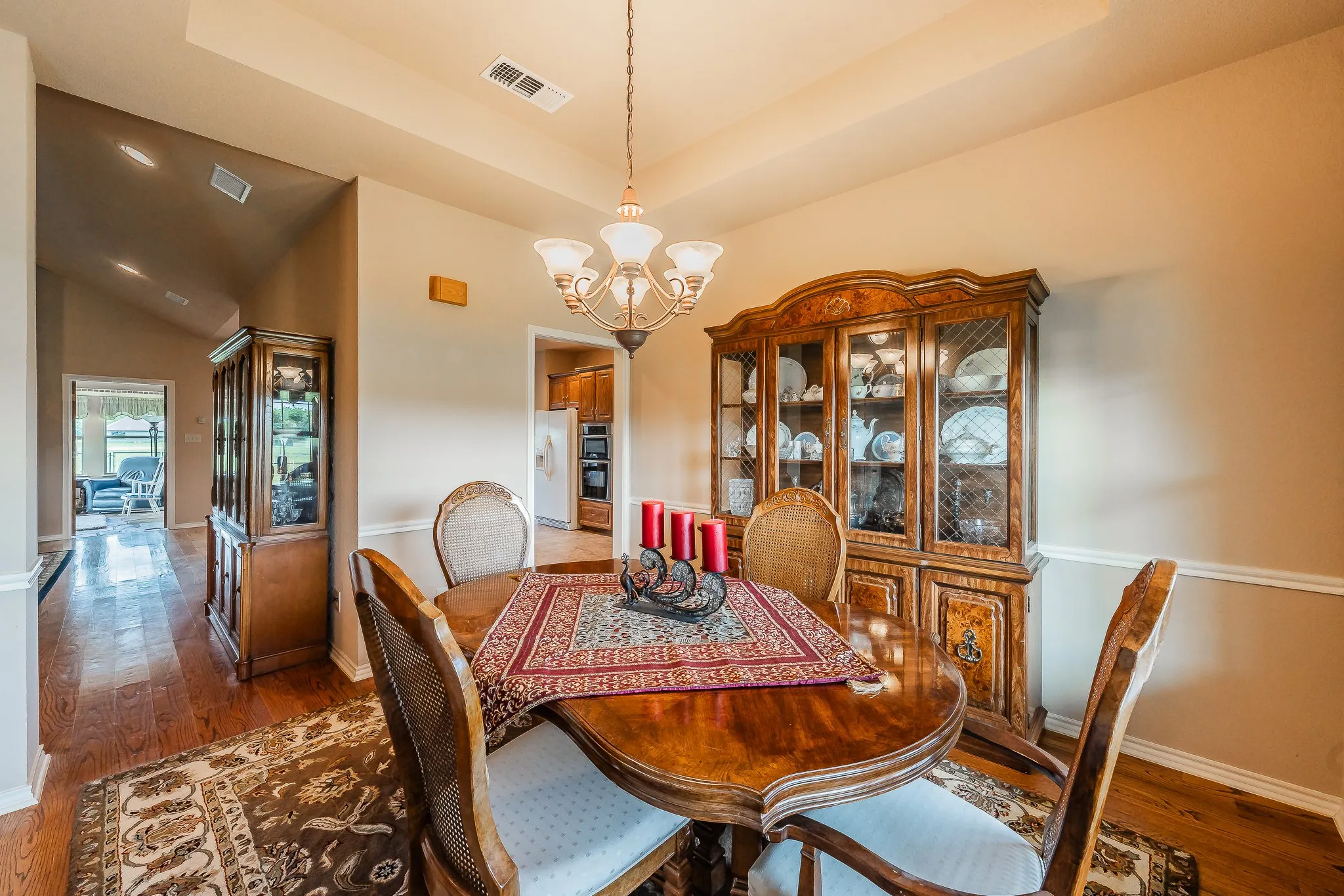 Single Family Residence For Sale in Fannin County , 117 Wagon Wheel Circle, Leonard, Texas 75452, 4 Bedroom, 3 Bathroom, 2 Garage spaces, 2,635 Sqft, built in 2006, mls#21308615, Real Estate Agent in Leonard, Homes For Sale in Fannin county, Homes For Sale in Leonard, Realtor in Leonard Texas, Real Estate Brokerage Independent Realty Texas, Luminita Cordes Realtor