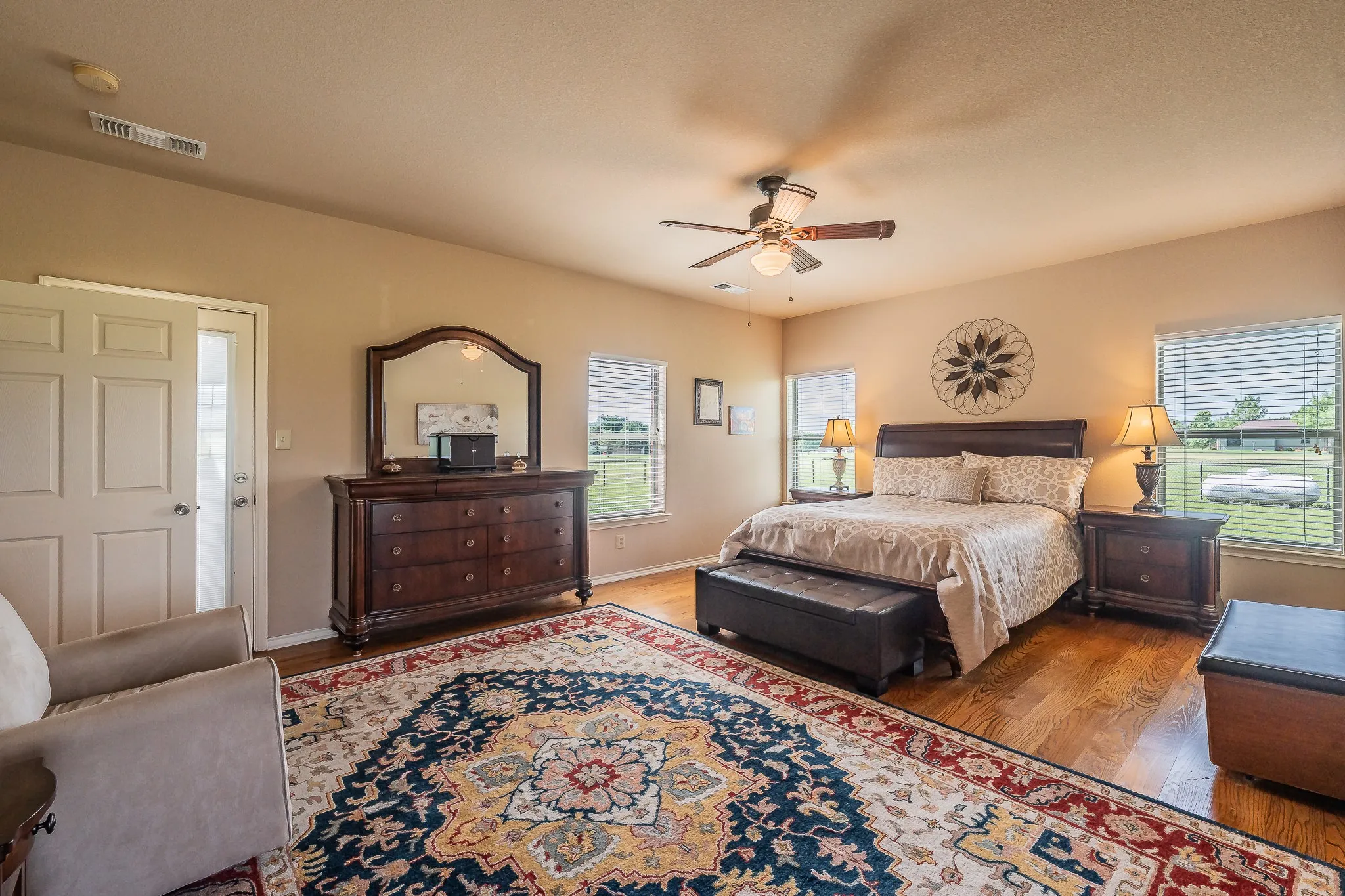 Single Family Residence For Sale in Fannin County , 117 Wagon Wheel Circle, Leonard, Texas 75452, 4 Bedroom, 3 Bathroom, 2 Garage spaces, 2,635 Sqft, built in 2006, mls#21308615, Real Estate Agent in Leonard, Homes For Sale in Fannin county, Homes For Sale in Leonard, Realtor in Leonard Texas, Real Estate Brokerage Independent Realty Texas, Luminita Cordes Realtor