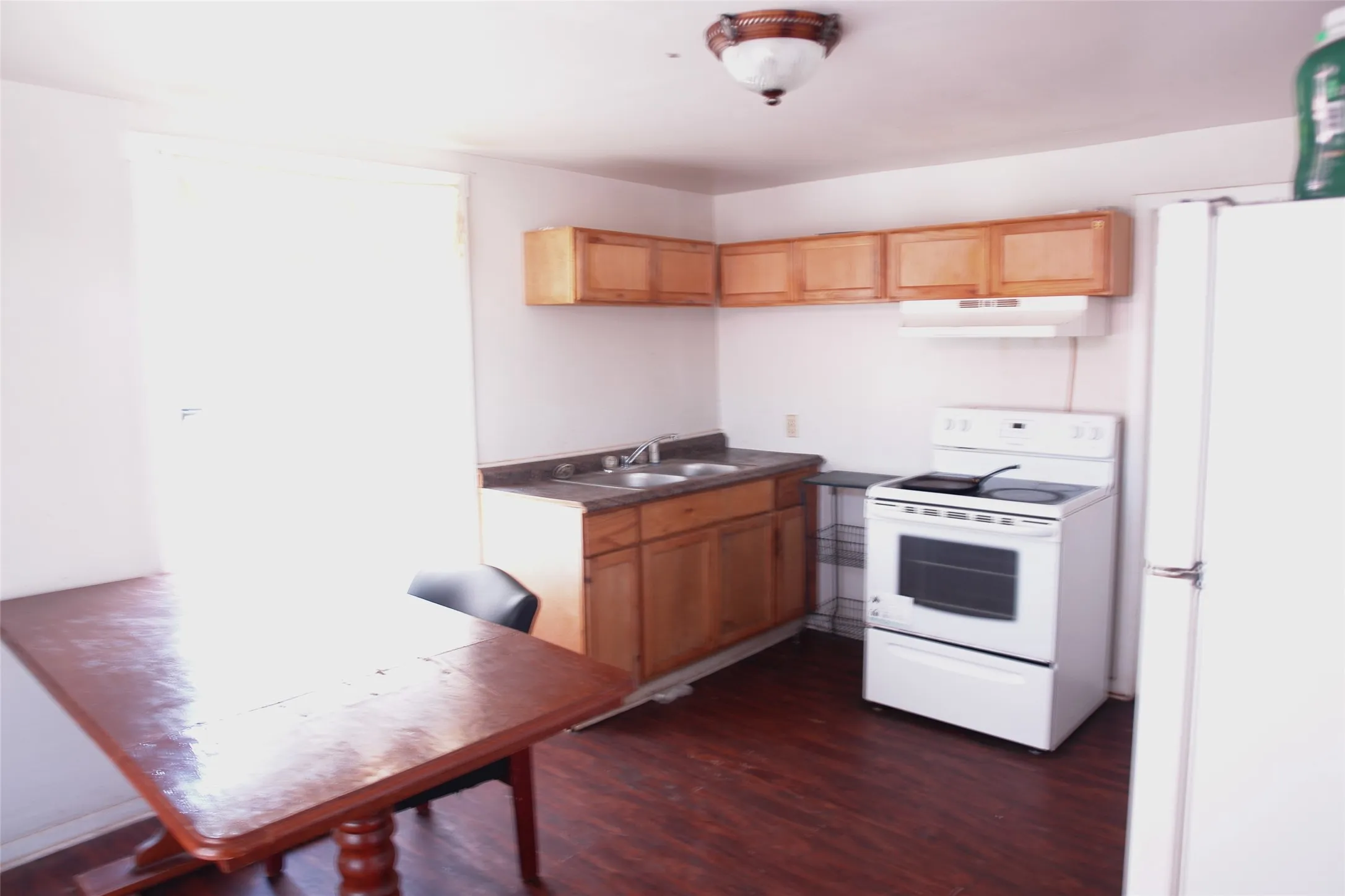 Single Family Residence For Sale in San Saba County , 1006 S Bluffton, San Saba, Texas 76877, 1 Bedroom, 1 Bathroom, 1 Garage spaces, 654 Sqft, built in 1930, mls#21308619, Real Estate Agent in San Saba, Homes For Sale in San Saba county, Homes For Sale in San Saba, Realtor in San Saba Texas, Real Estate Brokerage Independent Realty Texas, Luminita Cordes Realtor