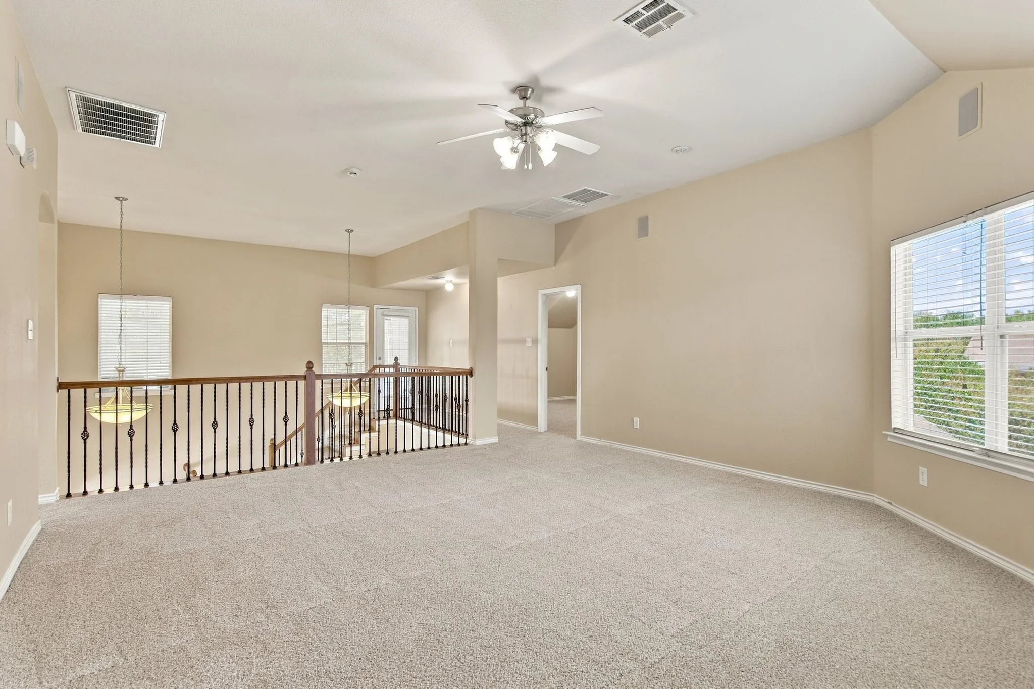 Single Family Residence For Sale in Denton County , 1140 Wenk Court, Aubrey, Texas 76227, 4 Bedroom, 4 Bathroom, 2 Garage spaces, 3,171 Sqft, built in 2006, mls#21304180, Real Estate Agent in Aubrey, Homes For Sale in Denton county, Homes For Sale in Aubrey, Realtor in Aubrey Texas, Real Estate Brokerage Independent Realty Texas, Luminita Cordes Realtor