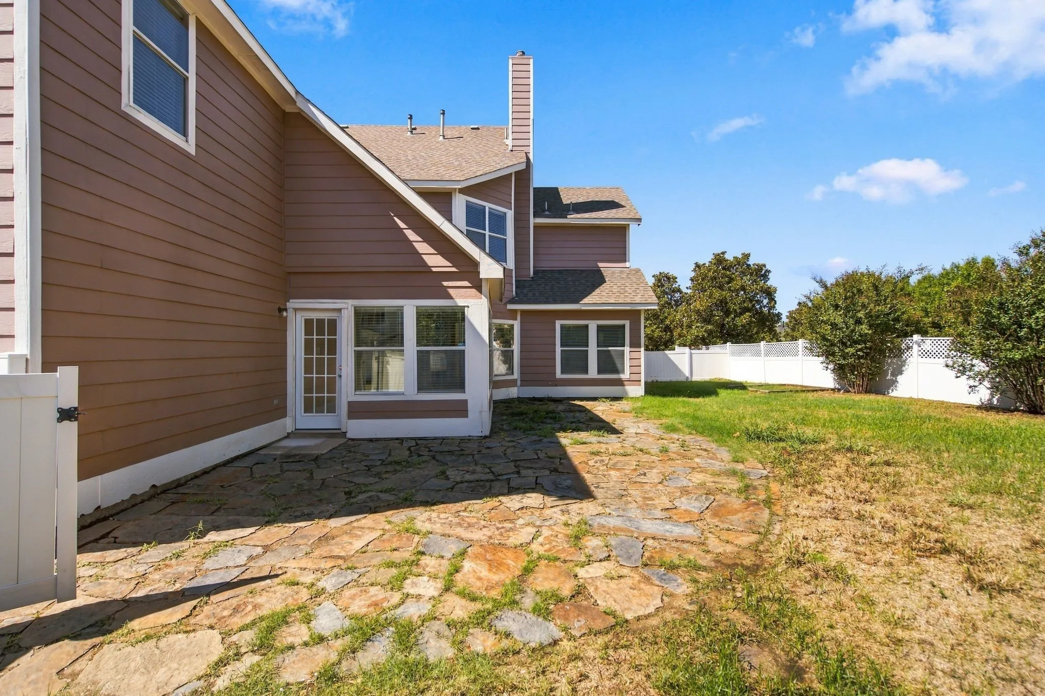Single Family Residence For Sale in Denton County , 1140 Wenk Court, Aubrey, Texas 76227, 4 Bedroom, 4 Bathroom, 2 Garage spaces, 3,171 Sqft, built in 2006, mls#21304180, Real Estate Agent in Aubrey, Homes For Sale in Denton county, Homes For Sale in Aubrey, Realtor in Aubrey Texas, Real Estate Brokerage Independent Realty Texas, Luminita Cordes Realtor