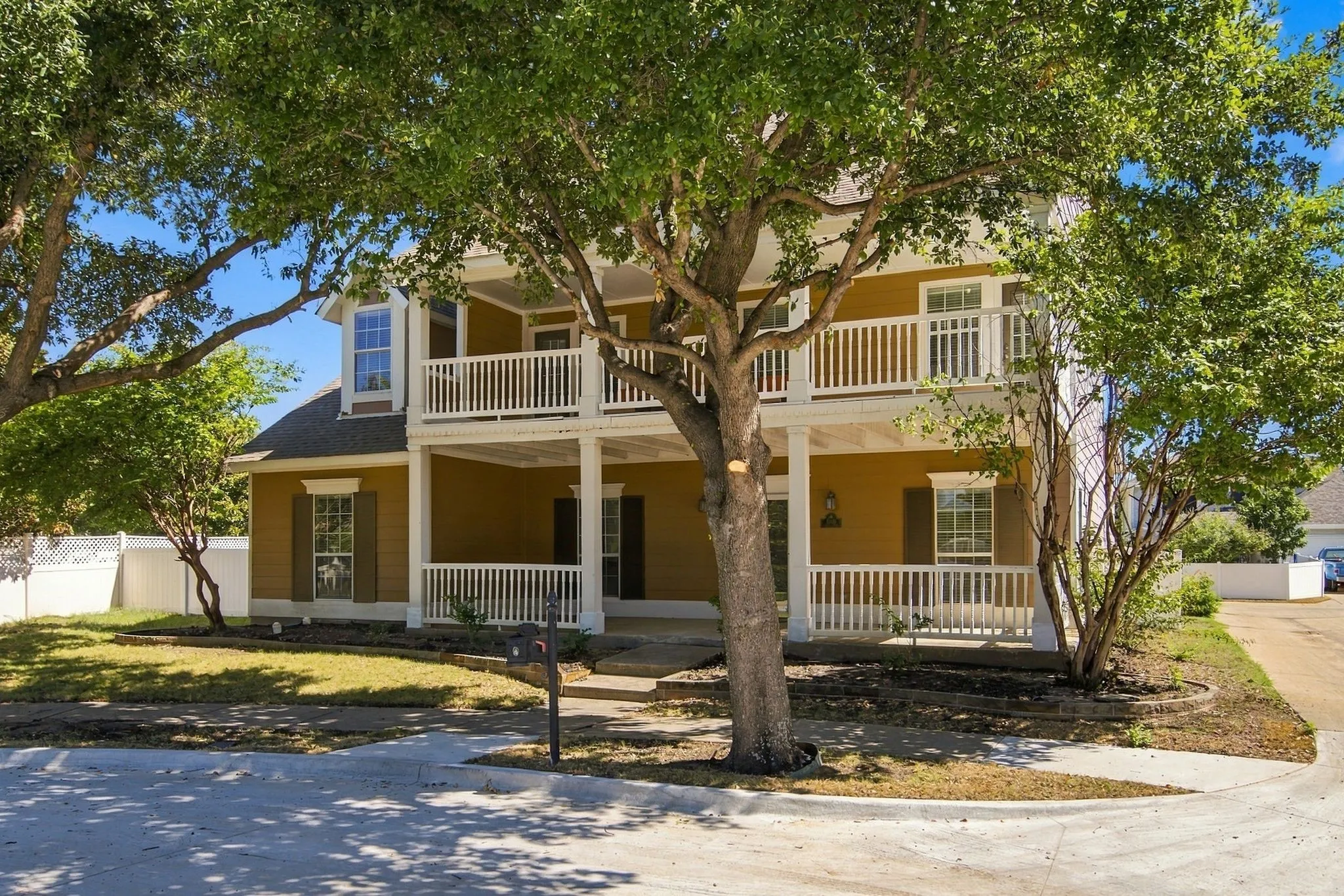 Single Family Residence For Sale in Denton County , 1140 Wenk Court, Aubrey, Texas 76227, 4 Bedroom, 4 Bathroom, 2 Garage spaces, 3,171 Sqft, built in 2006, mls#21304180, Real Estate Agent in Aubrey, Homes For Sale in Denton county, Homes For Sale in Aubrey, Realtor in Aubrey Texas, Real Estate Brokerage Independent Realty Texas, Luminita Cordes Realtor