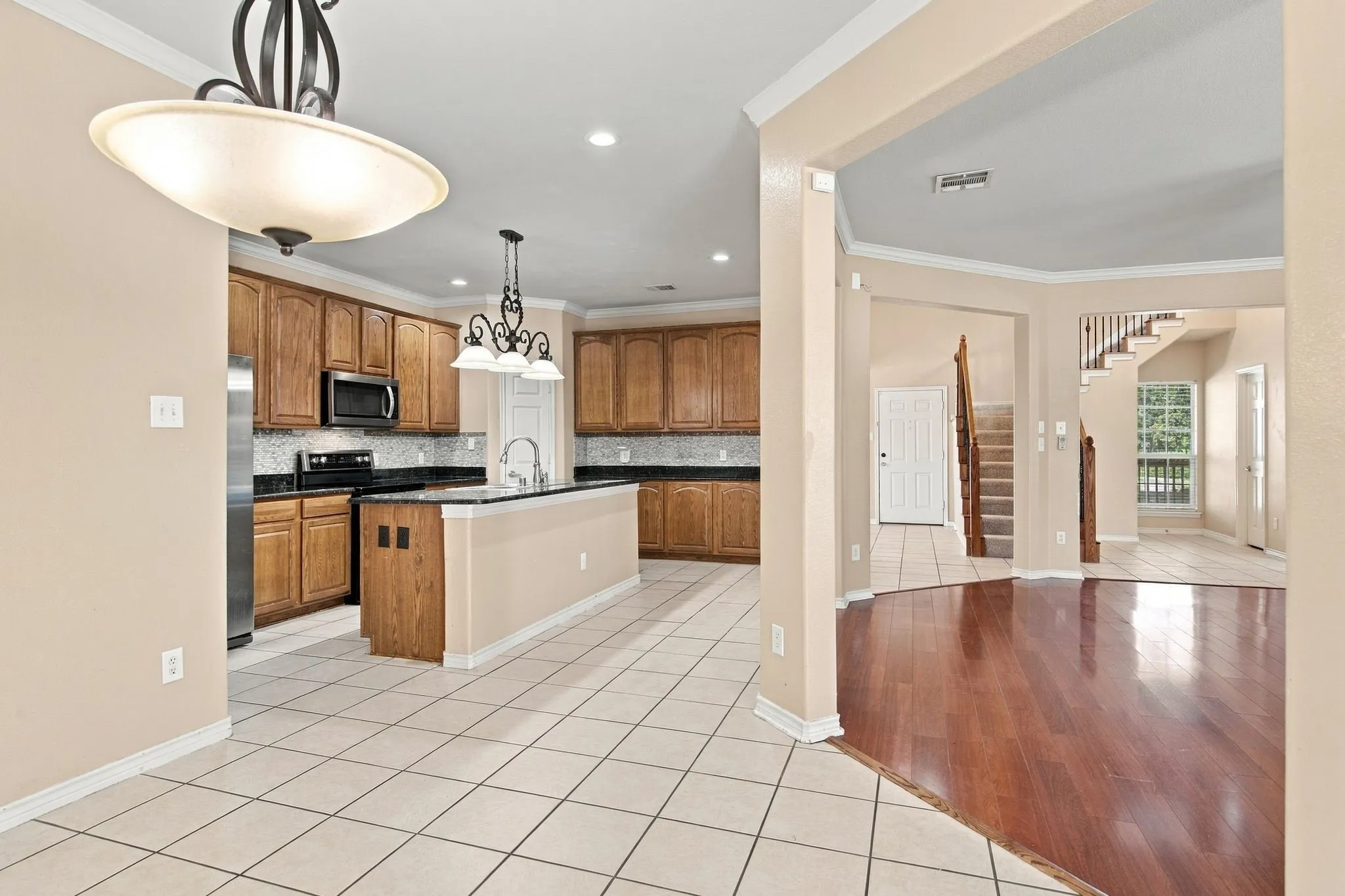 Single Family Residence For Sale in Denton County , 1140 Wenk Court, Aubrey, Texas 76227, 4 Bedroom, 4 Bathroom, 2 Garage spaces, 3,171 Sqft, built in 2006, mls#21304180, Real Estate Agent in Aubrey, Homes For Sale in Denton county, Homes For Sale in Aubrey, Realtor in Aubrey Texas, Real Estate Brokerage Independent Realty Texas, Luminita Cordes Realtor