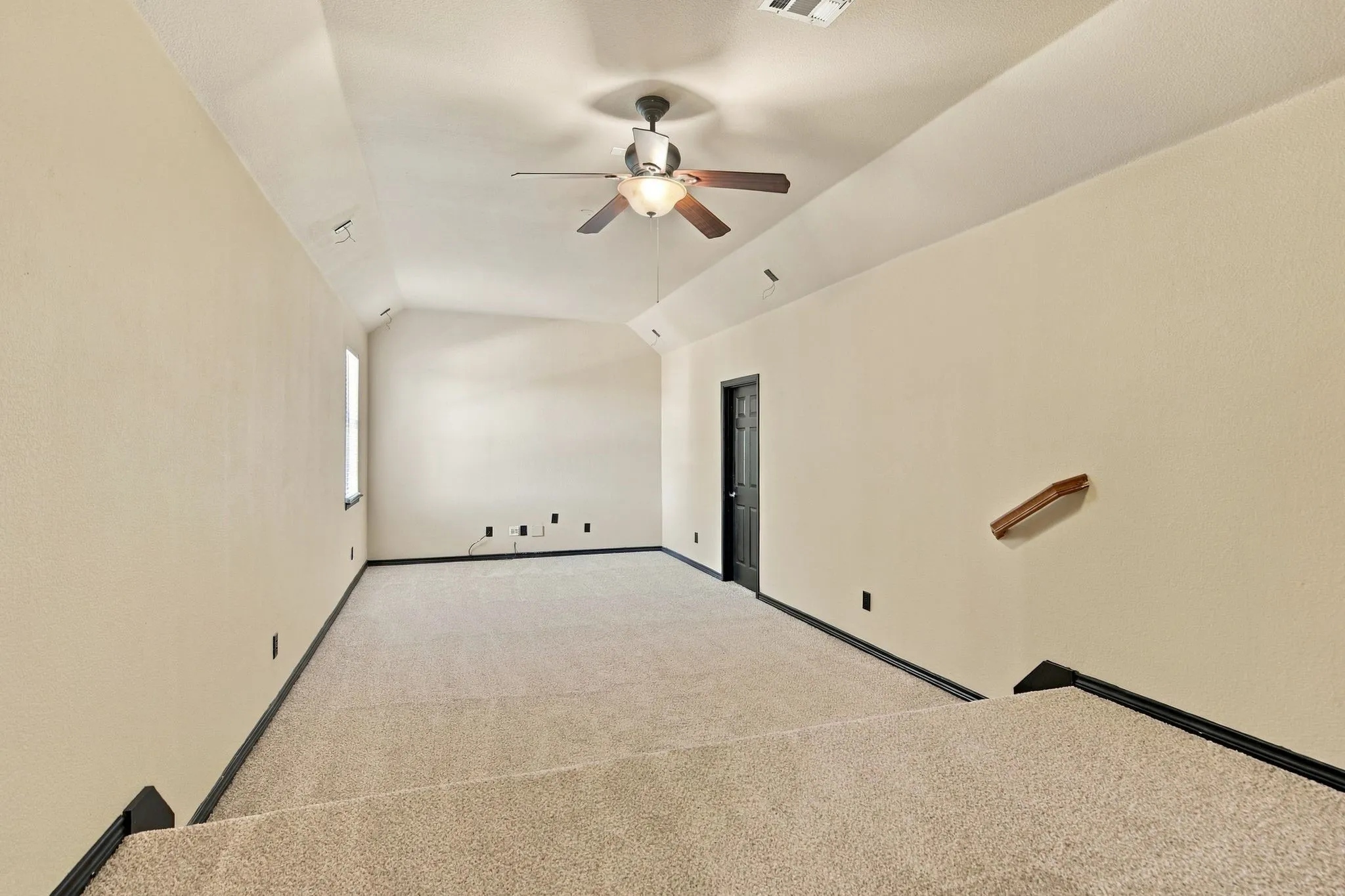 Single Family Residence For Sale in Denton County , 1140 Wenk Court, Aubrey, Texas 76227, 4 Bedroom, 4 Bathroom, 2 Garage spaces, 3,171 Sqft, built in 2006, mls#21304180, Real Estate Agent in Aubrey, Homes For Sale in Denton county, Homes For Sale in Aubrey, Realtor in Aubrey Texas, Real Estate Brokerage Independent Realty Texas, Luminita Cordes Realtor