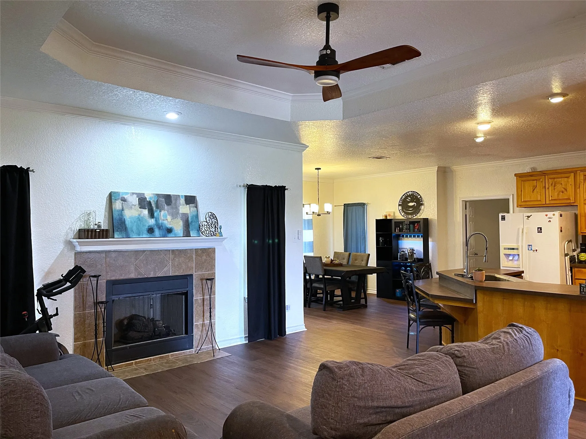 Single Family Residence For Sale in Freestone County , 107 Carroll Street, Teague, Texas 75860, 4 Bedroom, 2 Bathroom, 2 Garage spaces, 1,940 Sqft, built in 2005, mls#21308597, Real Estate Agent in Teague, Homes For Sale in Freestone county, Homes For Sale in Teague, Realtor in Teague Texas, Real Estate Brokerage Independent Realty Texas, Luminita Cordes Realtor
