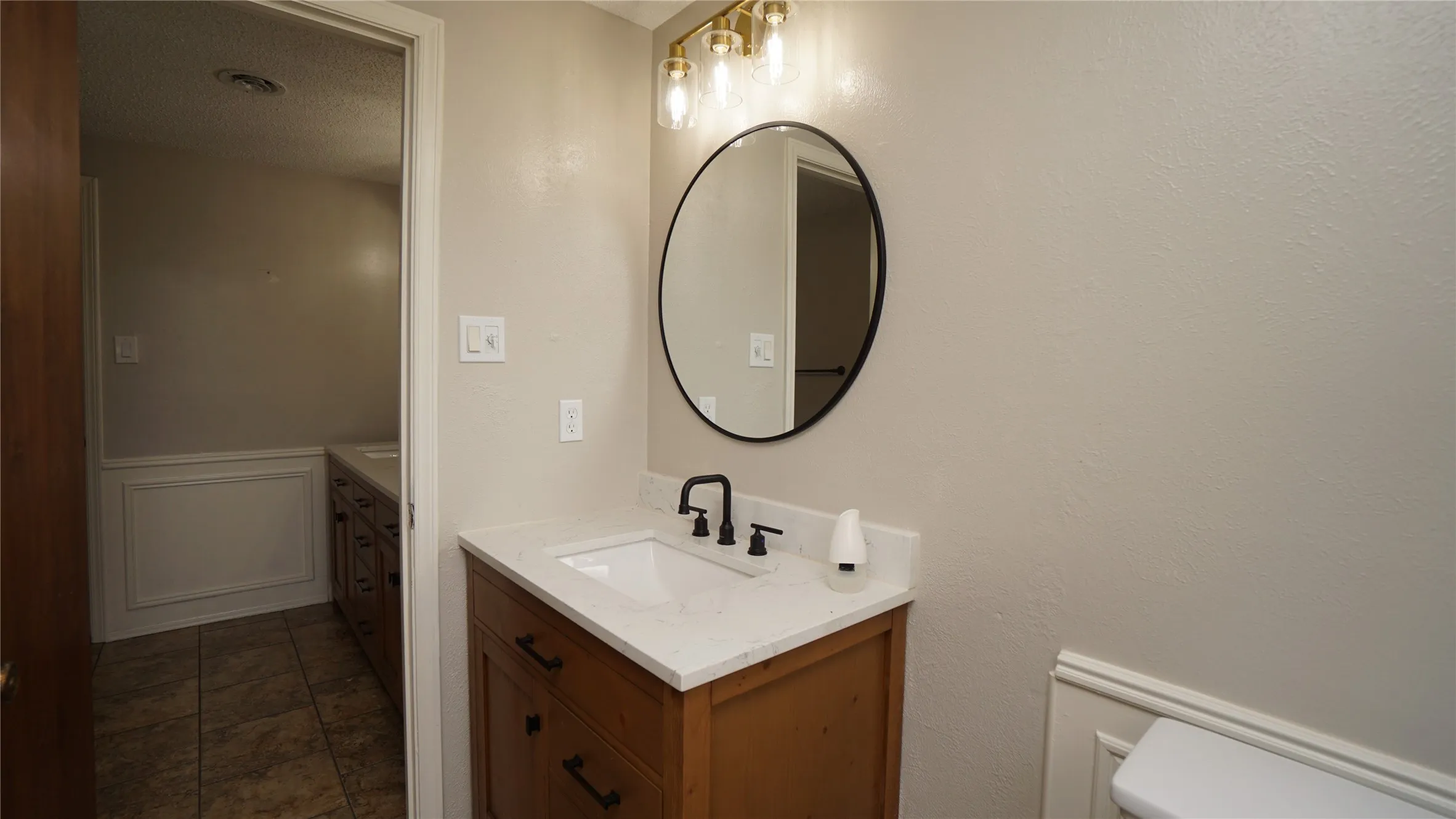 Upstairs Bath