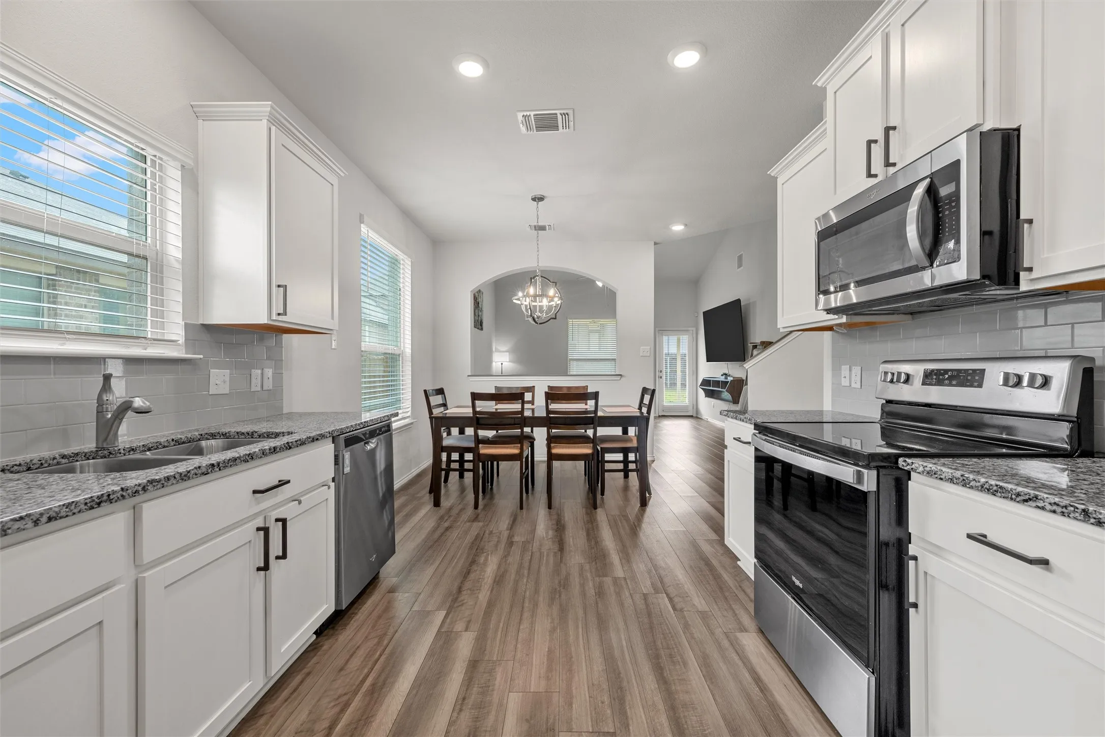 Single Family Residence For Sale in Mc Lennan County , 3216 Marston Road, Waco, Texas 76655, 4 Bedroom, 3 Bathroom, 2 Garage spaces, 2,428 Sqft, built in 2021, mls#21306410, Real Estate Agent in Waco, Homes For Sale in Mc Lennan county, Homes For Sale in Waco, Realtor in Waco Texas, Real Estate Brokerage Independent Realty Texas, Luminita Cordes Realtor