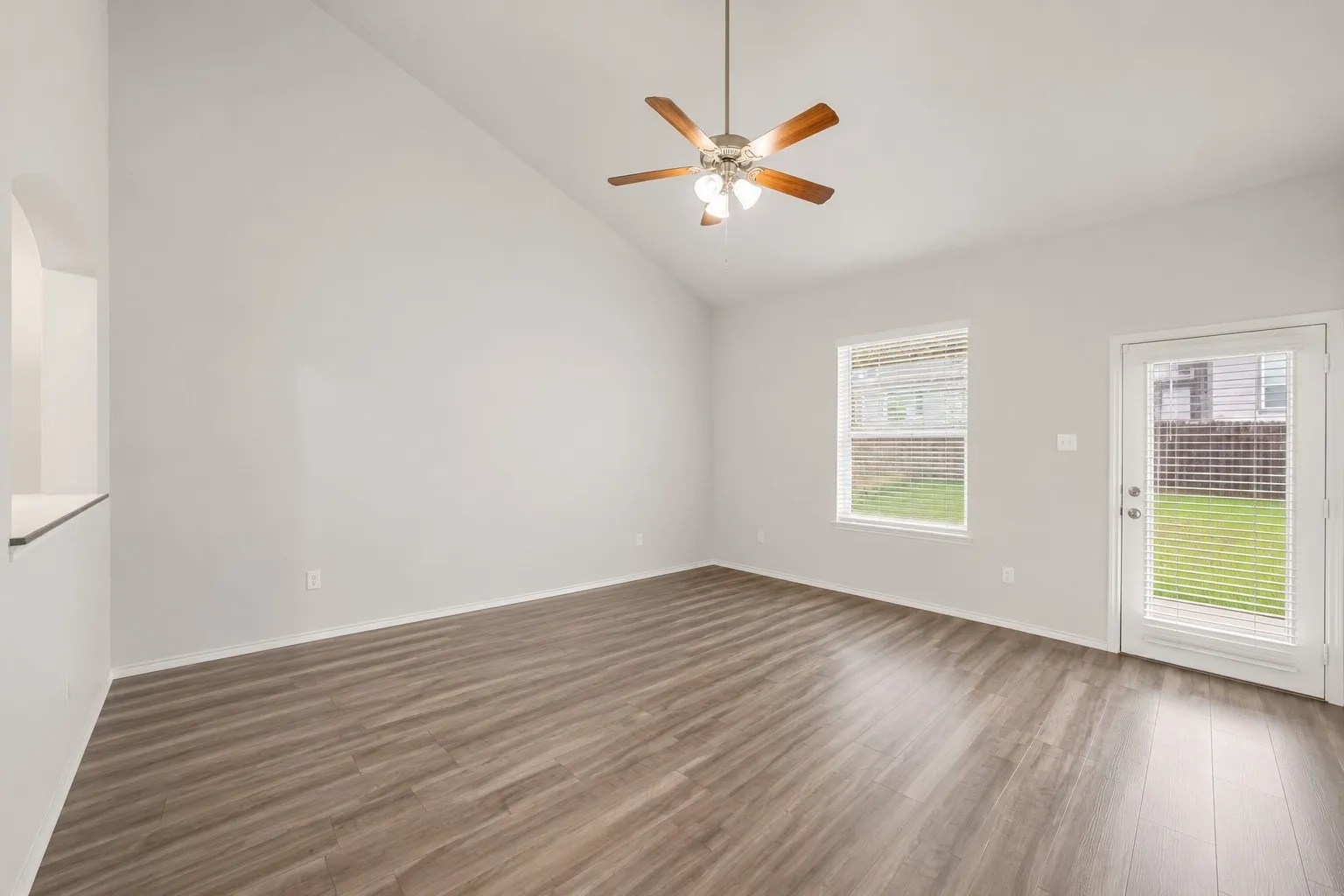 Single Family Residence For Sale in Mc Lennan County , 3216 Marston Road, Waco, Texas 76655, 4 Bedroom, 3 Bathroom, 2 Garage spaces, 2,428 Sqft, built in 2021, mls#21306410, Real Estate Agent in Waco, Homes For Sale in Mc Lennan county, Homes For Sale in Waco, Realtor in Waco Texas, Real Estate Brokerage Independent Realty Texas, Luminita Cordes Realtor