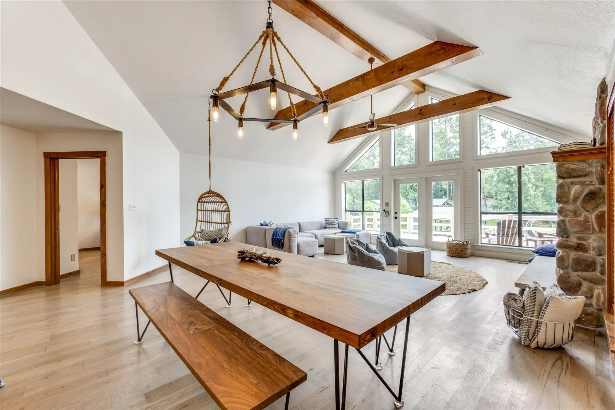 Single Family Residence For Sale in Franklin (TX) County , 909 King Club Boulevard, Scroggins, Texas 75480, 3 Bedroom, 2 Bathroom, Garage spaces, 1,724 Sqft, built in 1997, mls#21307220, Real Estate Agent in Scroggins, Homes For Sale in Franklin (TX) county, Homes For Sale in Scroggins, Realtor in Scroggins Texas, Real Estate Brokerage Independent Realty Texas, Luminita Cordes Realtor