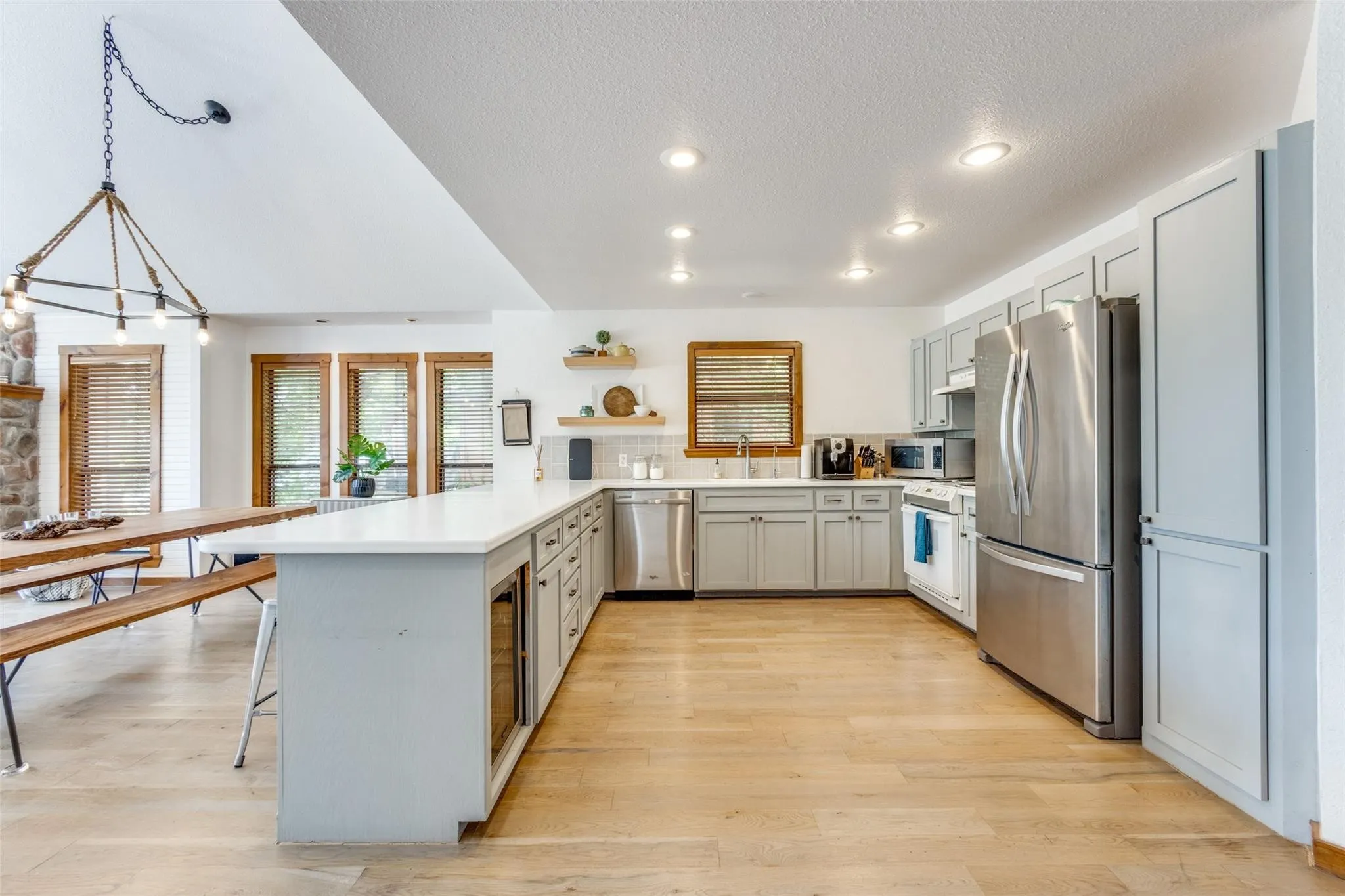Single Family Residence For Sale in Franklin (TX) County , 909 King Club Boulevard, Scroggins, Texas 75480, 3 Bedroom, 2 Bathroom, Garage spaces, 1,724 Sqft, built in 1997, mls#21307220, Real Estate Agent in Scroggins, Homes For Sale in Franklin (TX) county, Homes For Sale in Scroggins, Realtor in Scroggins Texas, Real Estate Brokerage Independent Realty Texas, Luminita Cordes Realtor