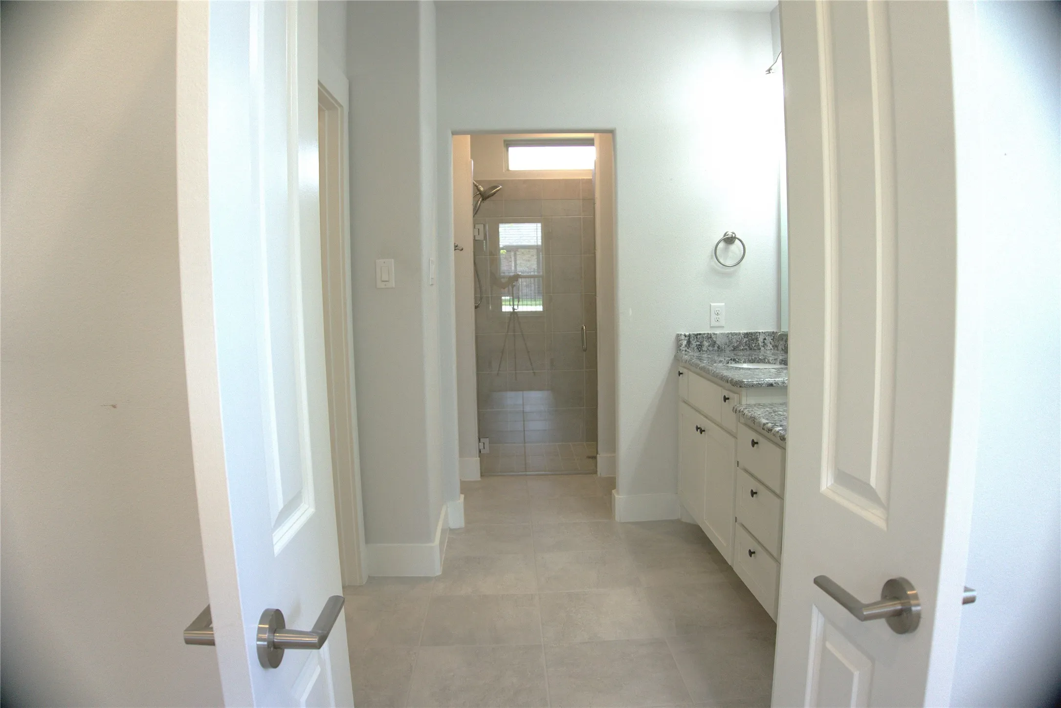 Condominium For Sale in Rockwall County , 902 Sendera Lane, Rockwall, Texas 75087, 2 Bedroom, 2 Bathroom, 2 Garage spaces, 1,661 Sqft, built in 2020, mls#21308667, Real Estate Agent in Rockwall, Homes For Sale in Rockwall county, Homes For Sale in Rockwall, Realtor in Rockwall Texas, Real Estate Brokerage Independent Realty Texas, Luminita Cordes Realtor
