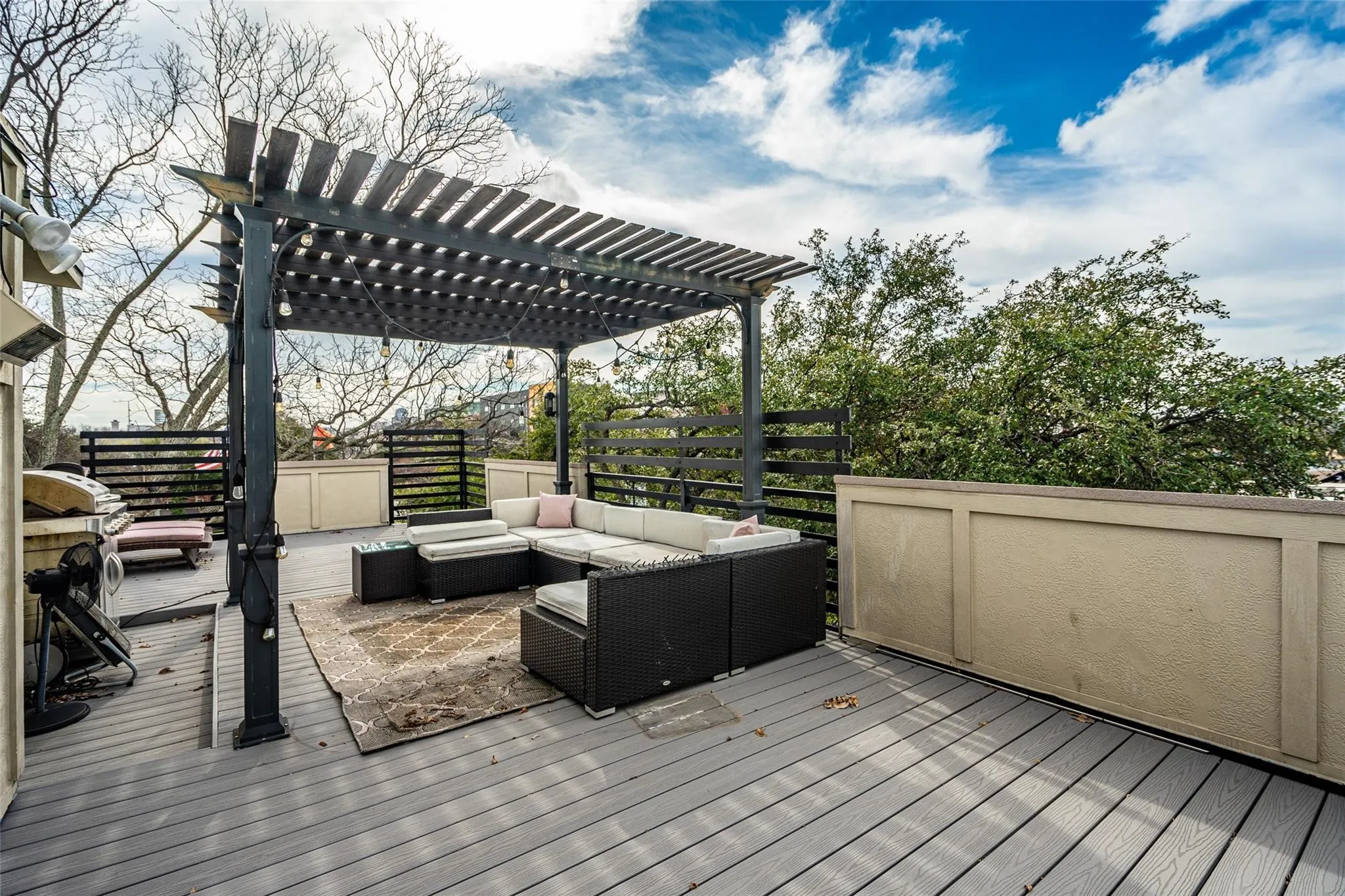 Condominium For Rent in Dallas County , 4614 Cedar Springs Road A, Dallas, Texas 75219, 2 Bedroom, 3 Bathroom, 2 Garage spaces, 1,876 Sqft, built in 2006, mls#21302506, Real Estate Agent in Dallas, Homes For Rent in Dallas county, Homes For Rent in Dallas, Realtor in Dallas Texas, Real Estate Brokerage Independent Realty Texas, Luminita Cordes Realtor