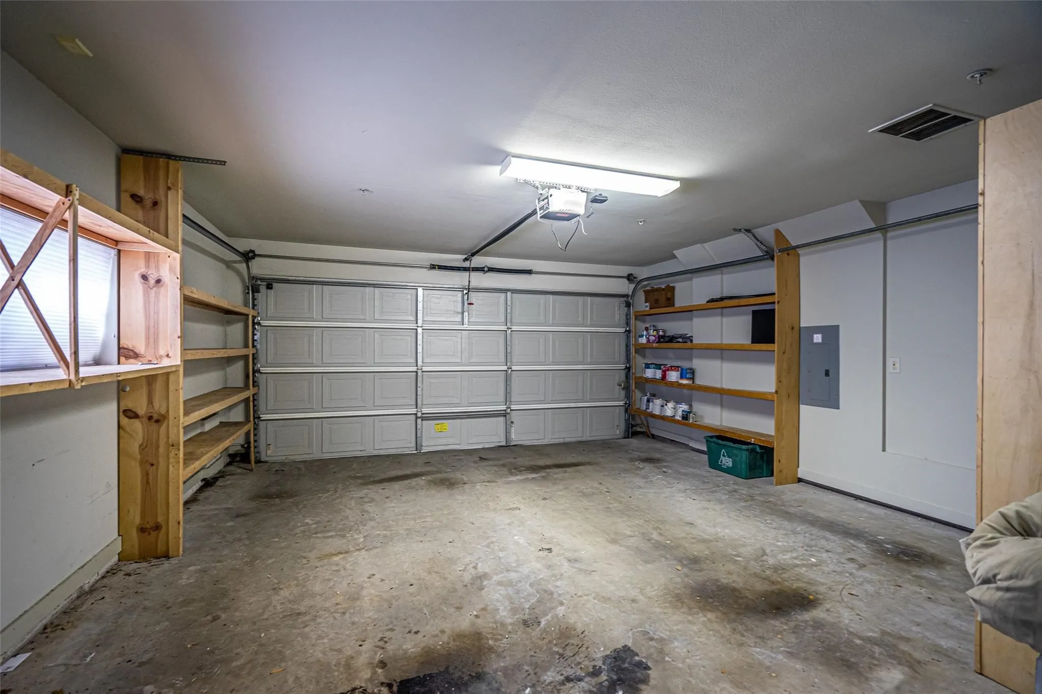 Condominium For Rent in Dallas County , 4614 Cedar Springs Road A, Dallas, Texas 75219, 2 Bedroom, 3 Bathroom, 2 Garage spaces, 1,876 Sqft, built in 2006, mls#21302506, Real Estate Agent in Dallas, Homes For Rent in Dallas county, Homes For Rent in Dallas, Realtor in Dallas Texas, Real Estate Brokerage Independent Realty Texas, Luminita Cordes Realtor