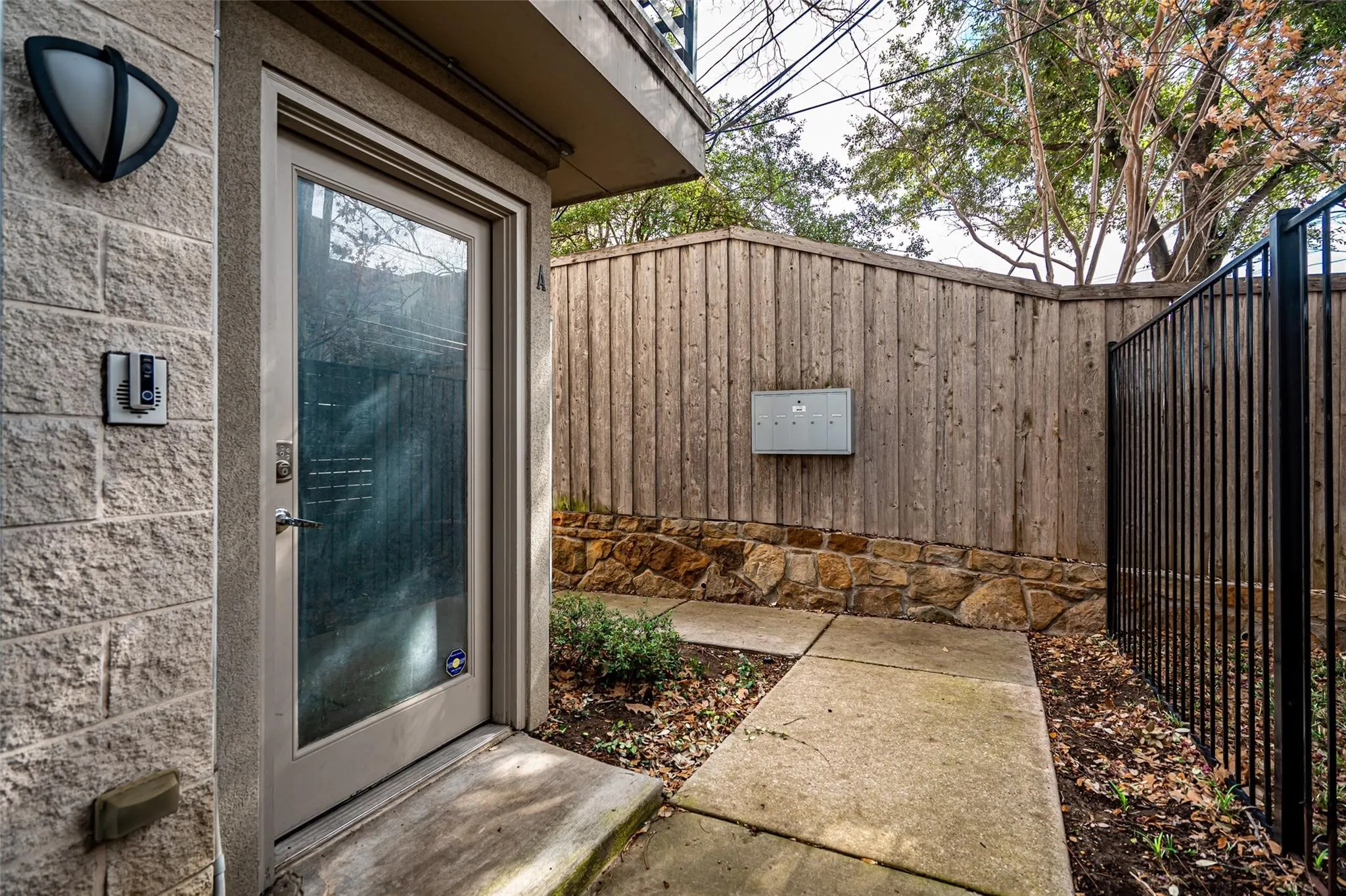 Condominium For Rent in Dallas County , 4614 Cedar Springs Road A, Dallas, Texas 75219, 2 Bedroom, 3 Bathroom, 2 Garage spaces, 1,876 Sqft, built in 2006, mls#21302506, Real Estate Agent in Dallas, Homes For Rent in Dallas county, Homes For Rent in Dallas, Realtor in Dallas Texas, Real Estate Brokerage Independent Realty Texas, Luminita Cordes Realtor