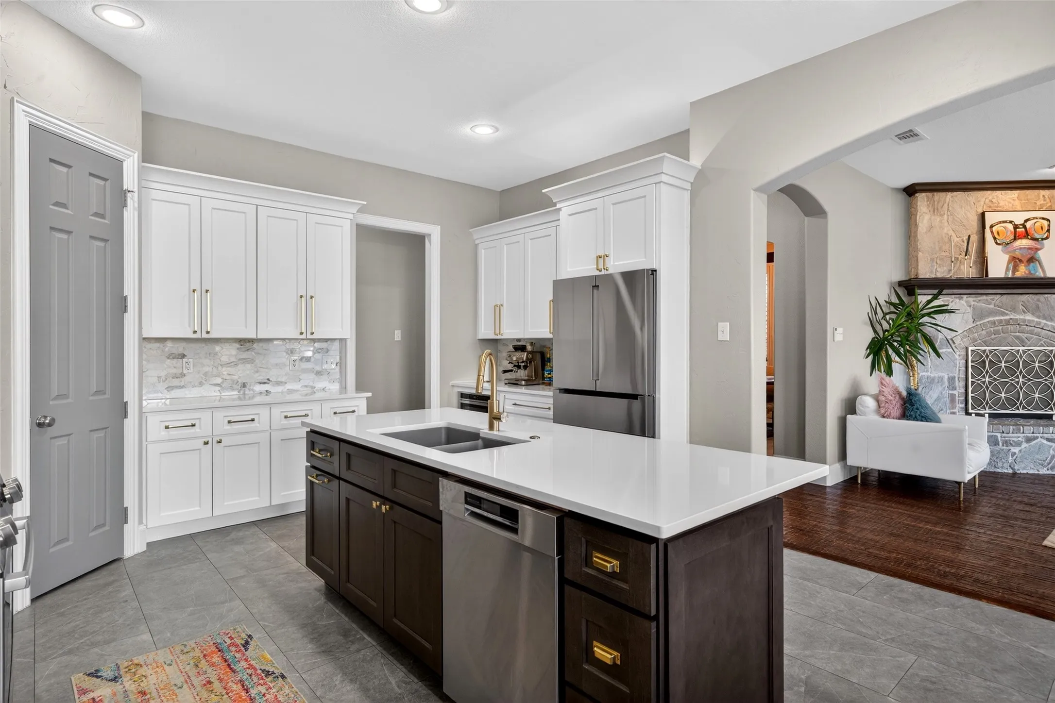 Single Family Residence For Rent in Tarrant County , 301 Foxcroft Lane, Keller, Texas 76248, 4 Bedroom, 4 Bathroom, 3 Garage spaces, 4,231 Sqft, built in 2005, mls#21308680, Real Estate Agent in Keller, Homes For Rent in Tarrant county, Homes For Rent in Keller, Realtor in Keller Texas, Real Estate Brokerage Independent Realty Texas, Luminita Cordes Realtor
