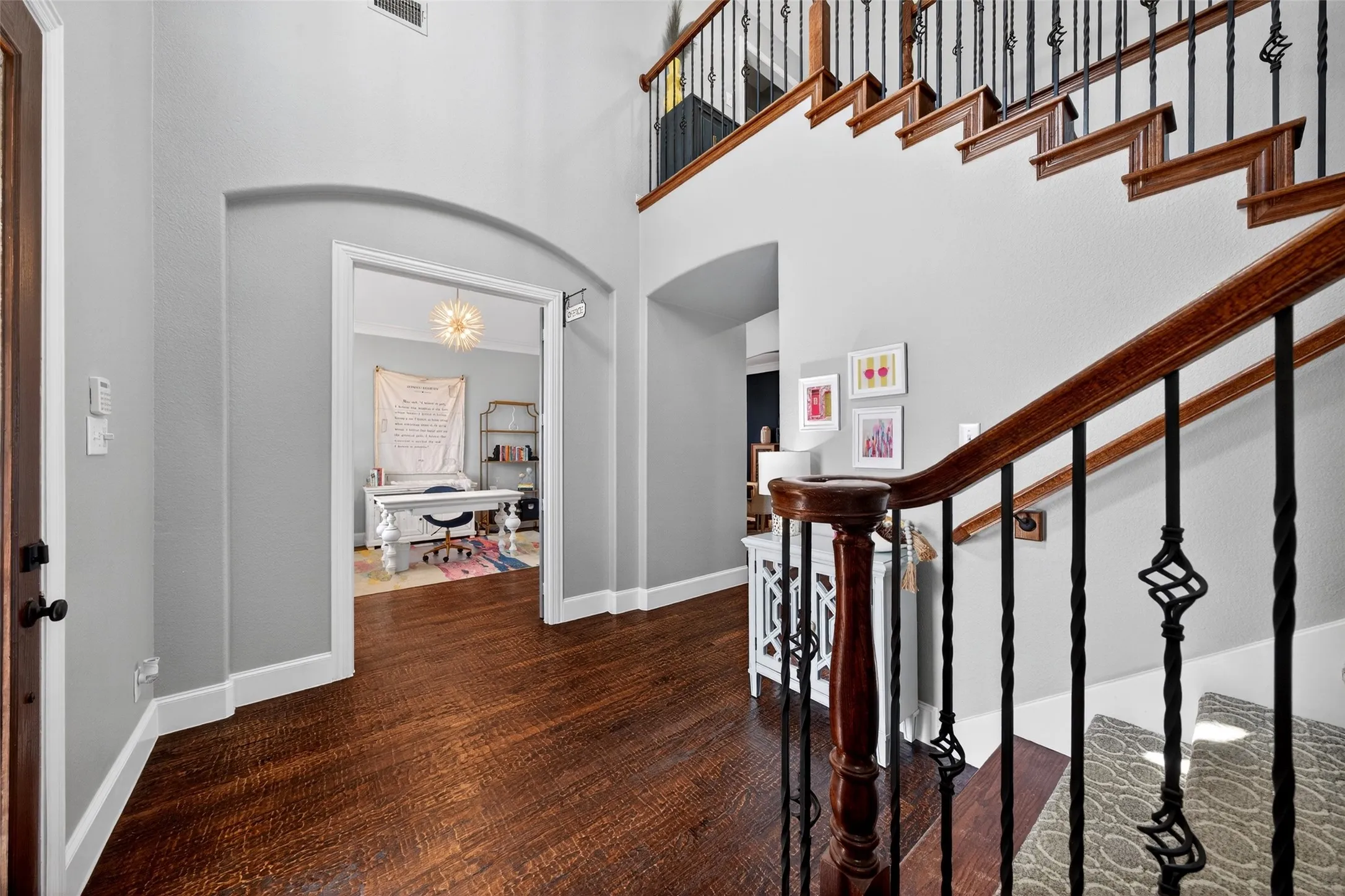Single Family Residence For Rent in Tarrant County , 301 Foxcroft Lane, Keller, Texas 76248, 4 Bedroom, 4 Bathroom, 3 Garage spaces, 4,231 Sqft, built in 2005, mls#21308680, Real Estate Agent in Keller, Homes For Rent in Tarrant county, Homes For Rent in Keller, Realtor in Keller Texas, Real Estate Brokerage Independent Realty Texas, Luminita Cordes Realtor