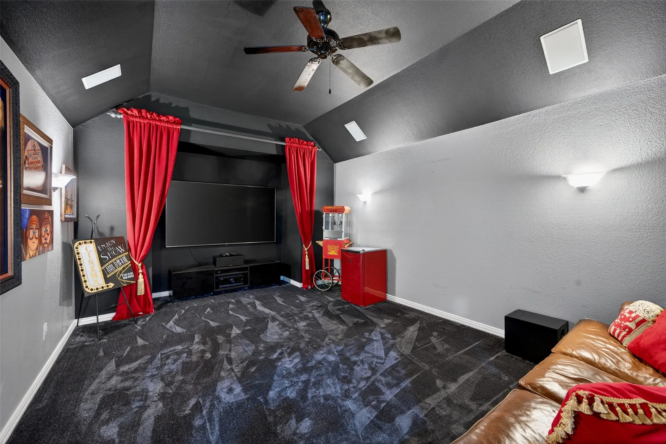 Single Family Residence For Rent in Tarrant County , 301 Foxcroft Lane, Keller, Texas 76248, 4 Bedroom, 4 Bathroom, 3 Garage spaces, 4,231 Sqft, built in 2005, mls#21308680, Real Estate Agent in Keller, Homes For Rent in Tarrant county, Homes For Rent in Keller, Realtor in Keller Texas, Real Estate Brokerage Independent Realty Texas, Luminita Cordes Realtor