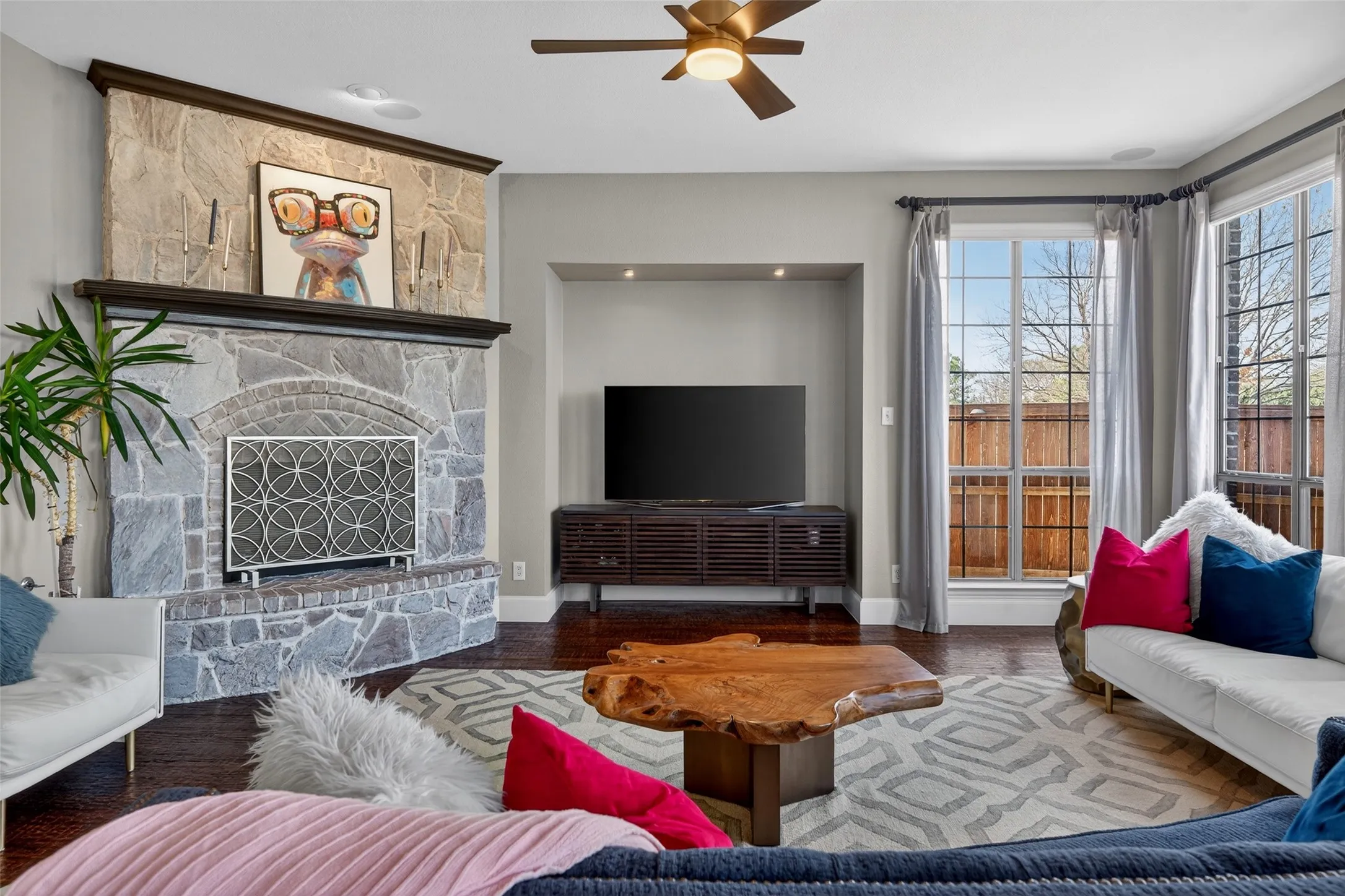 Single Family Residence For Rent in Tarrant County , 301 Foxcroft Lane, Keller, Texas 76248, 4 Bedroom, 4 Bathroom, 3 Garage spaces, 4,231 Sqft, built in 2005, mls#21308680, Real Estate Agent in Keller, Homes For Rent in Tarrant county, Homes For Rent in Keller, Realtor in Keller Texas, Real Estate Brokerage Independent Realty Texas, Luminita Cordes Realtor